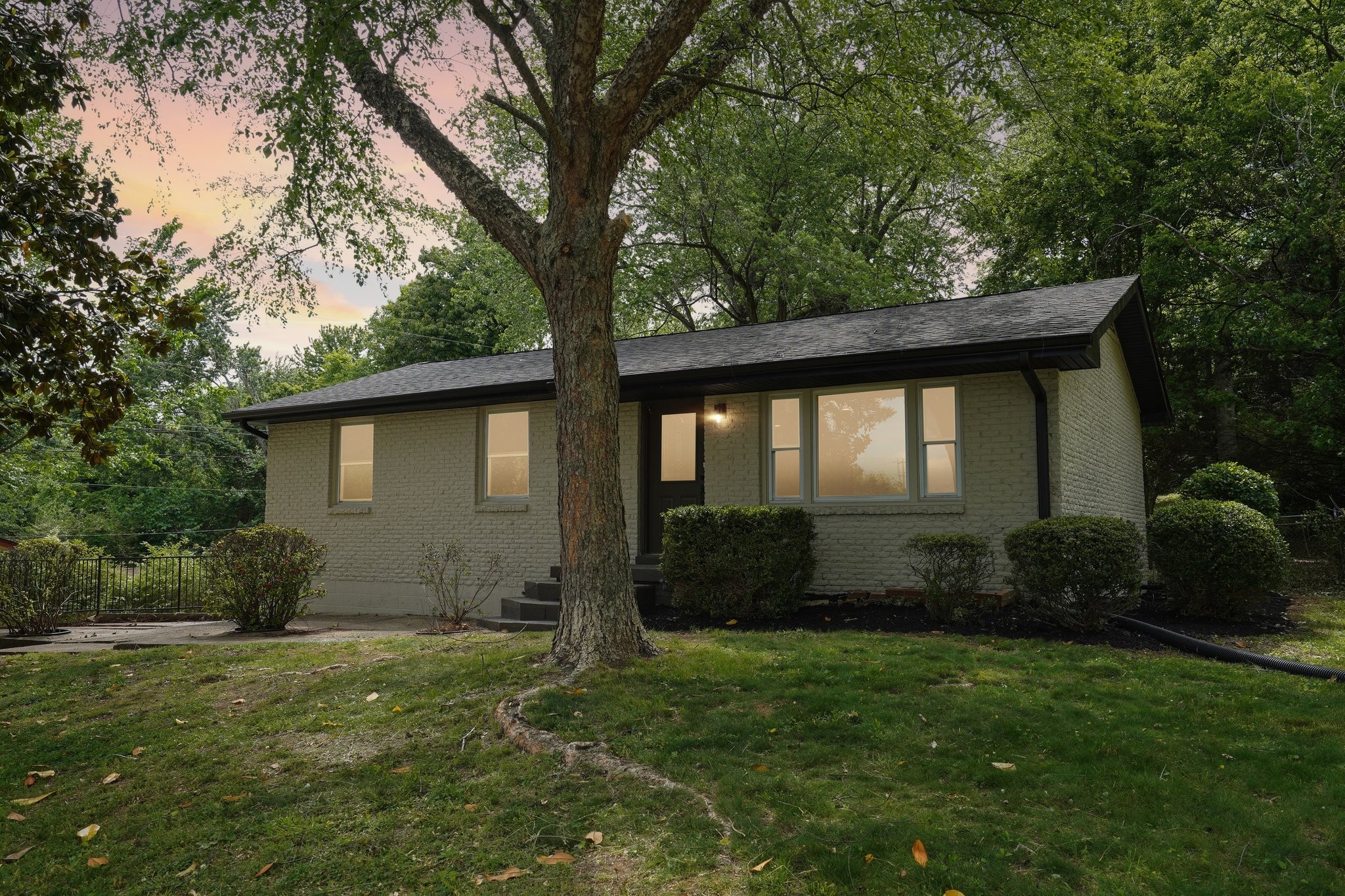 504 Kenney Dr Property Photo 1