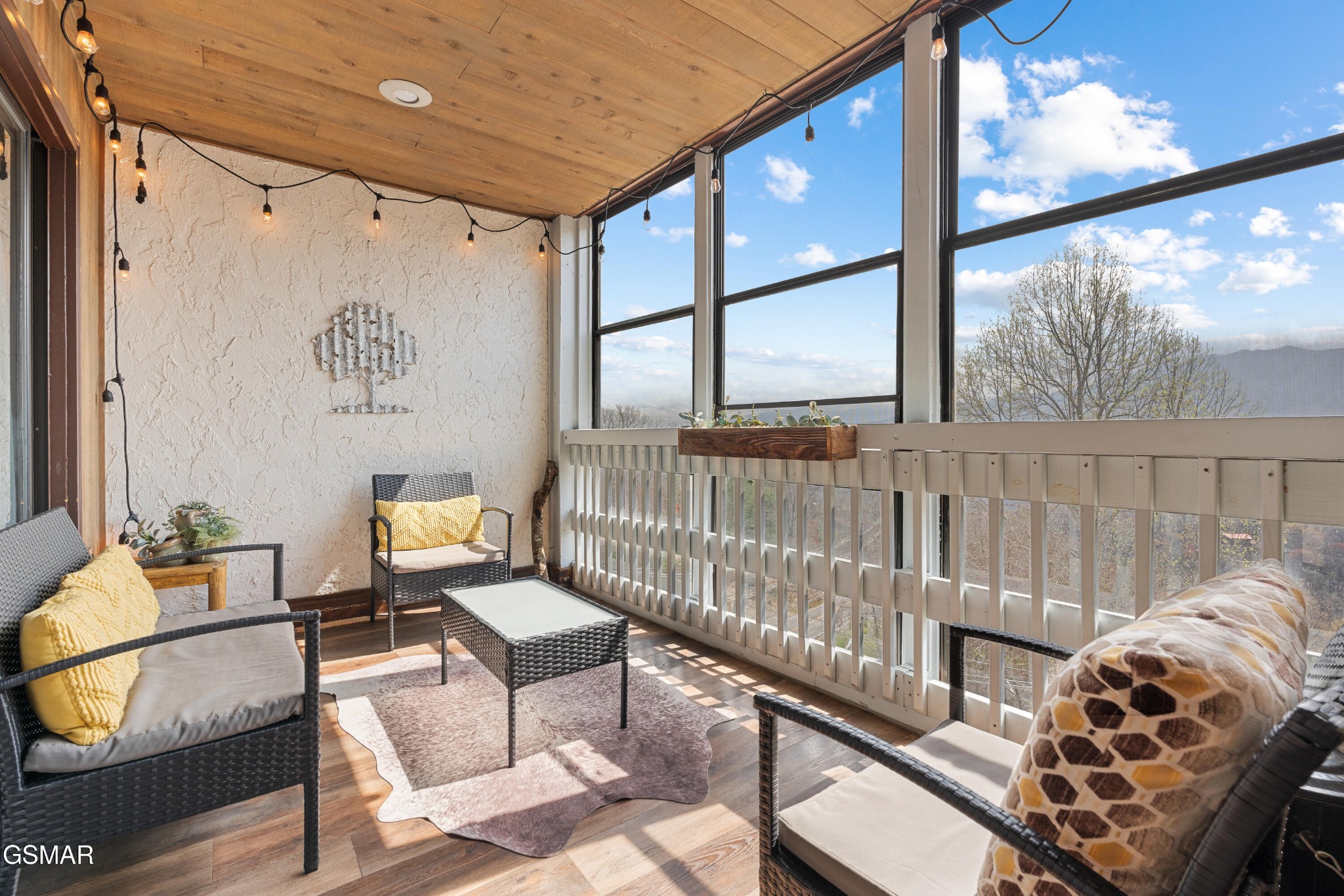 1130 Ski View Drive Property Photo 6