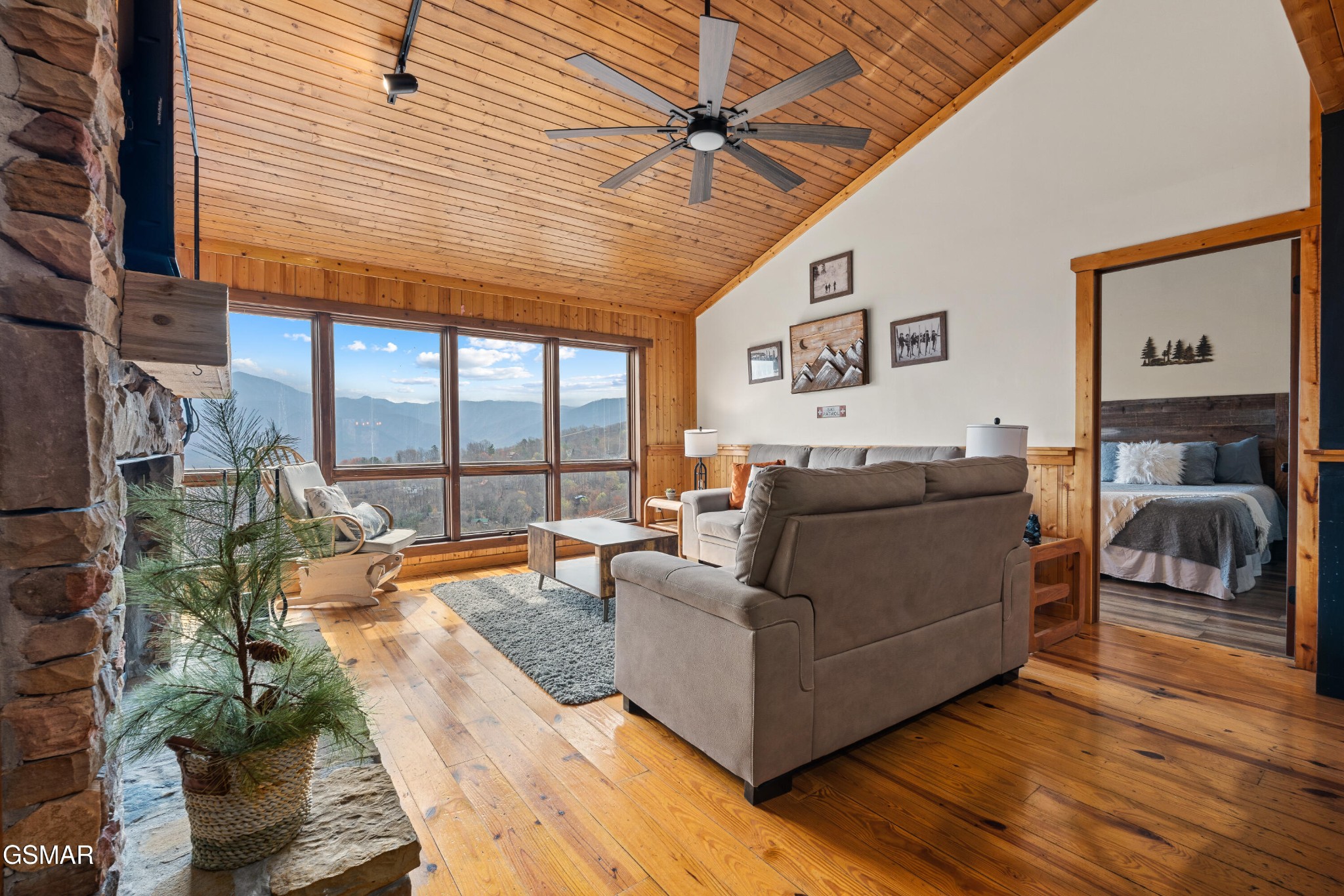1130 Ski View Drive Property Photo 17