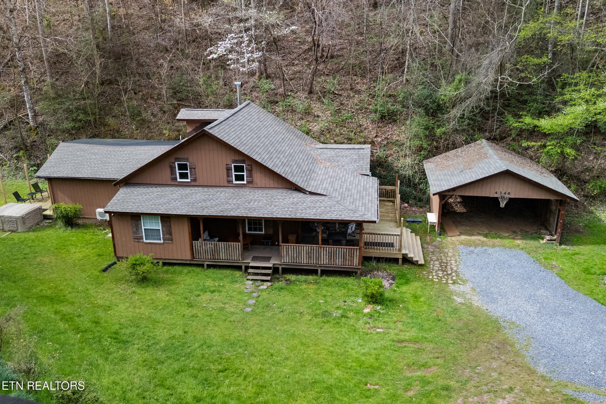 4346 Grindstone Ridge Rd Property Photo 3