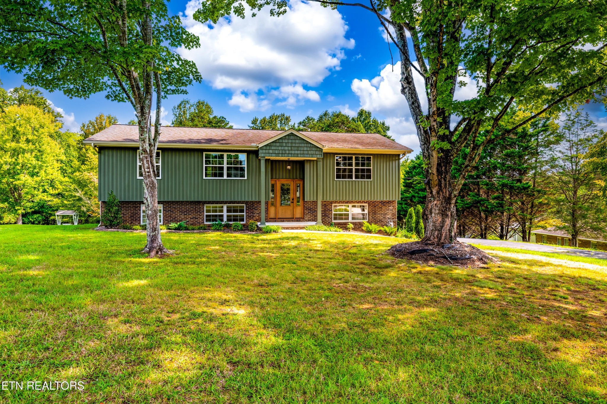 1205 Hoss Rd Property Photo 1