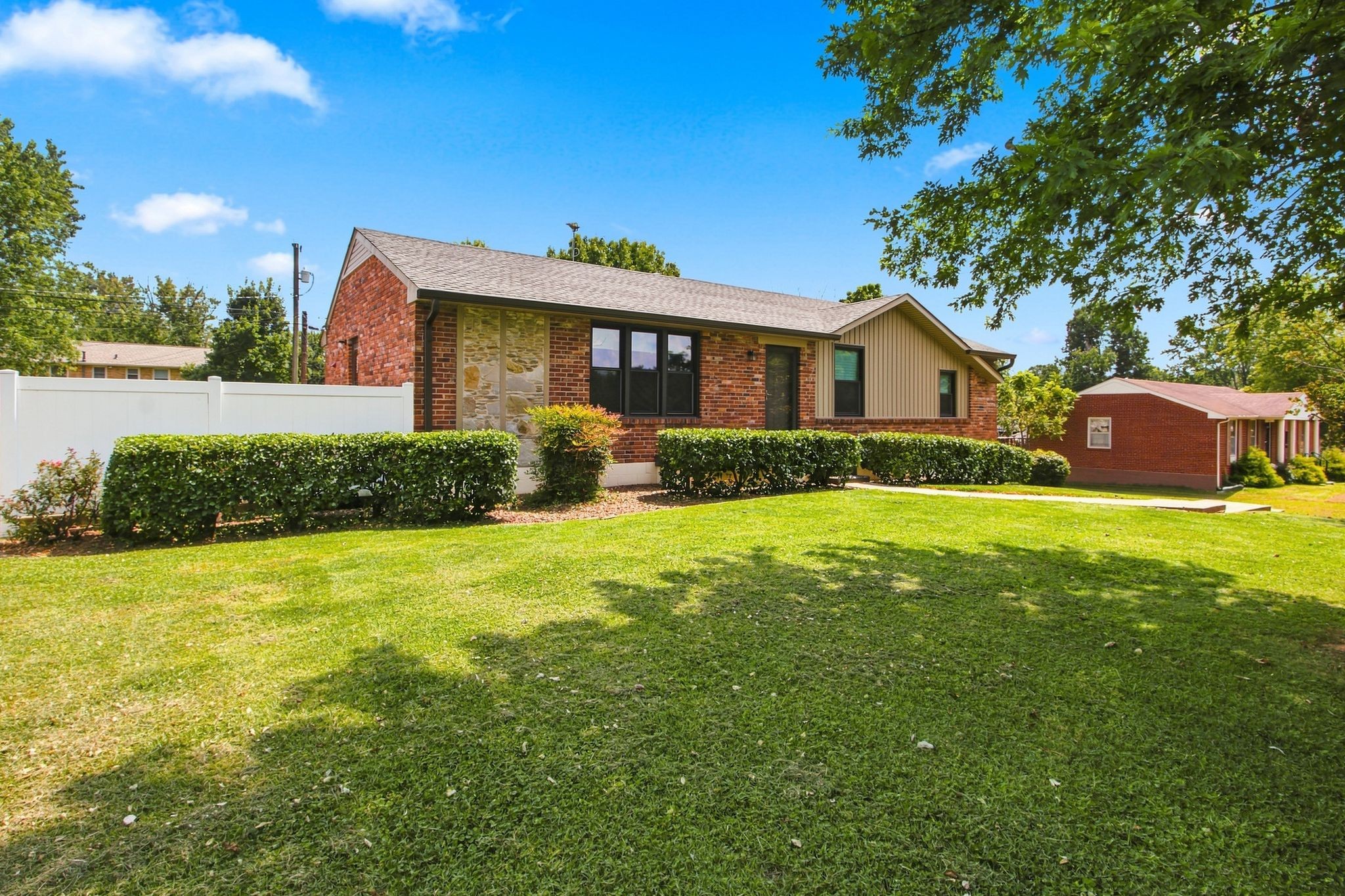 4009 Knud Dr Property Photo 4