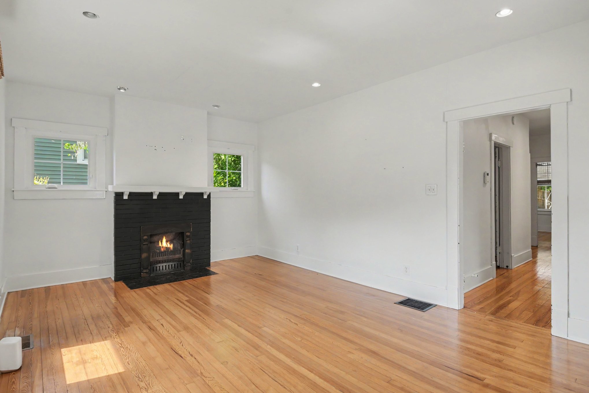 301 Garner St Property Photo 4