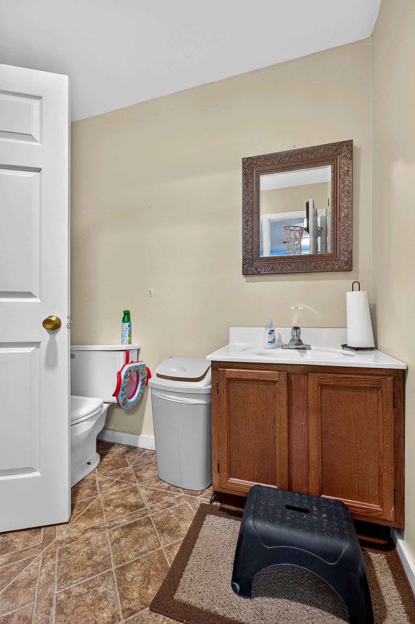 614 Murphy St Property Photo 42