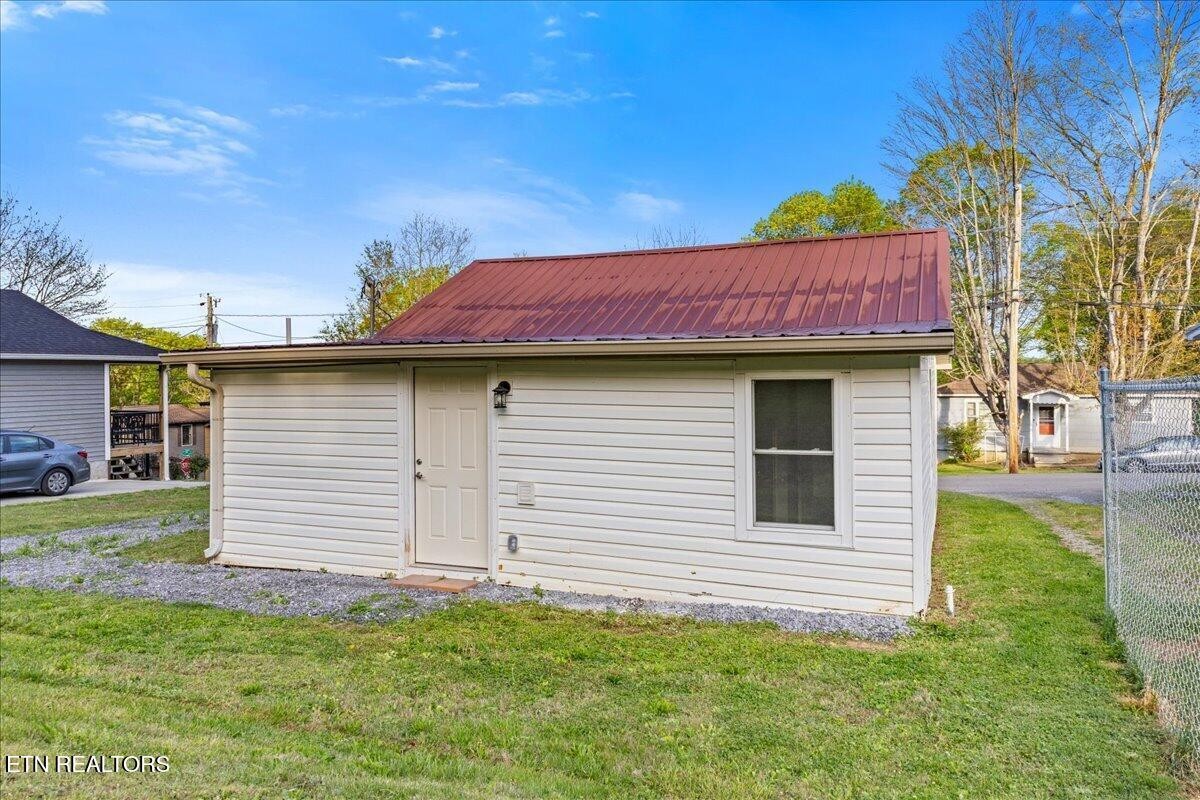 925 Lang Street Se Property Photo 21