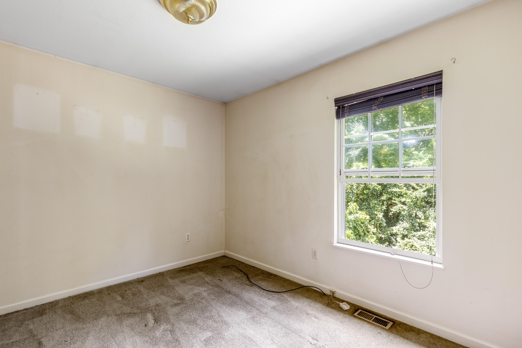 232 W Edison Street Property Photo 18
