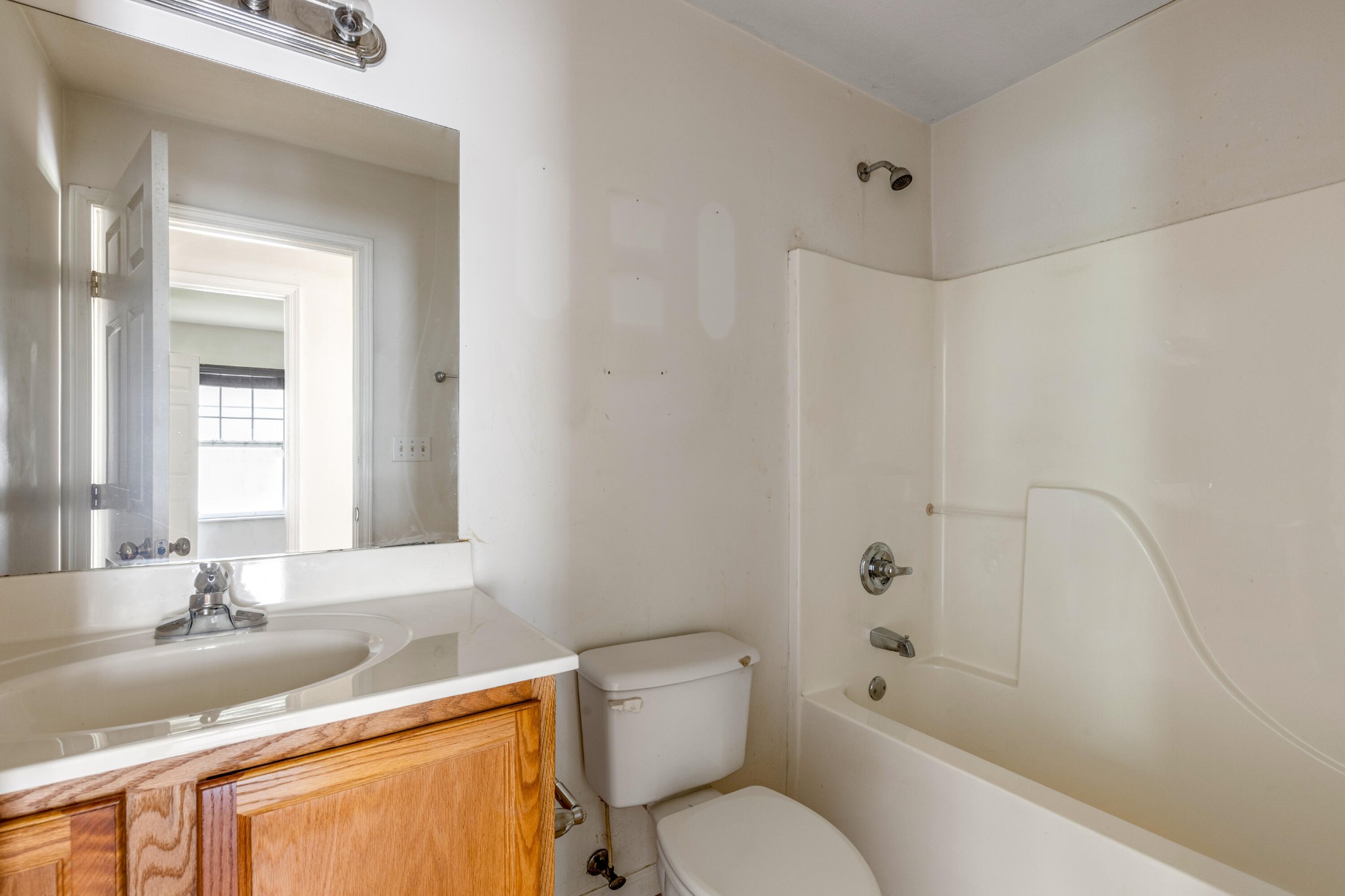 232 W Edison Street Property Photo 19