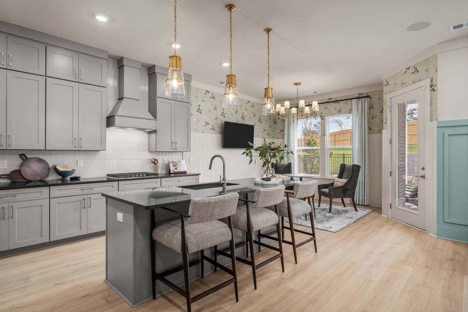 201 Aspen Arch Court Property Photo 9