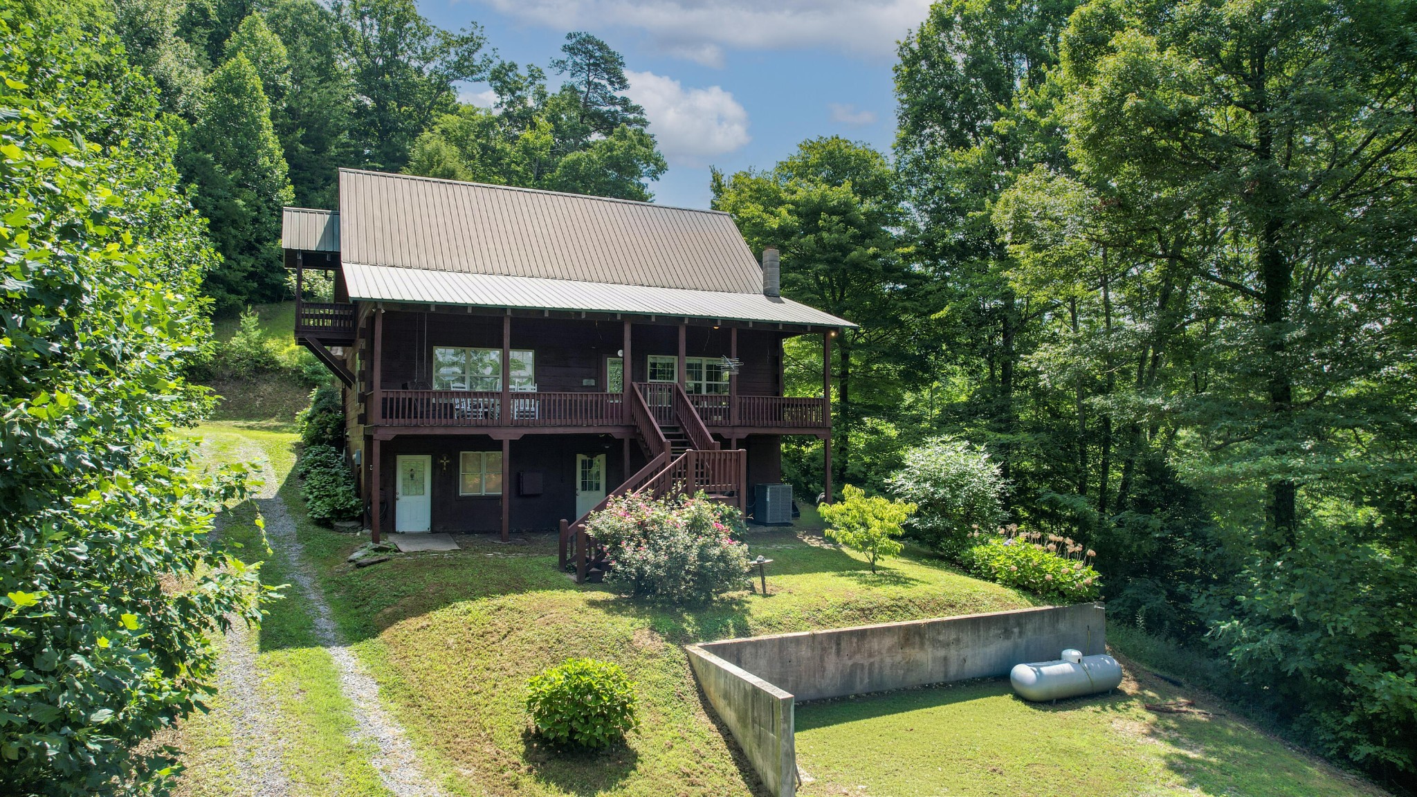 186 Caney Creek Road Property Photo 1