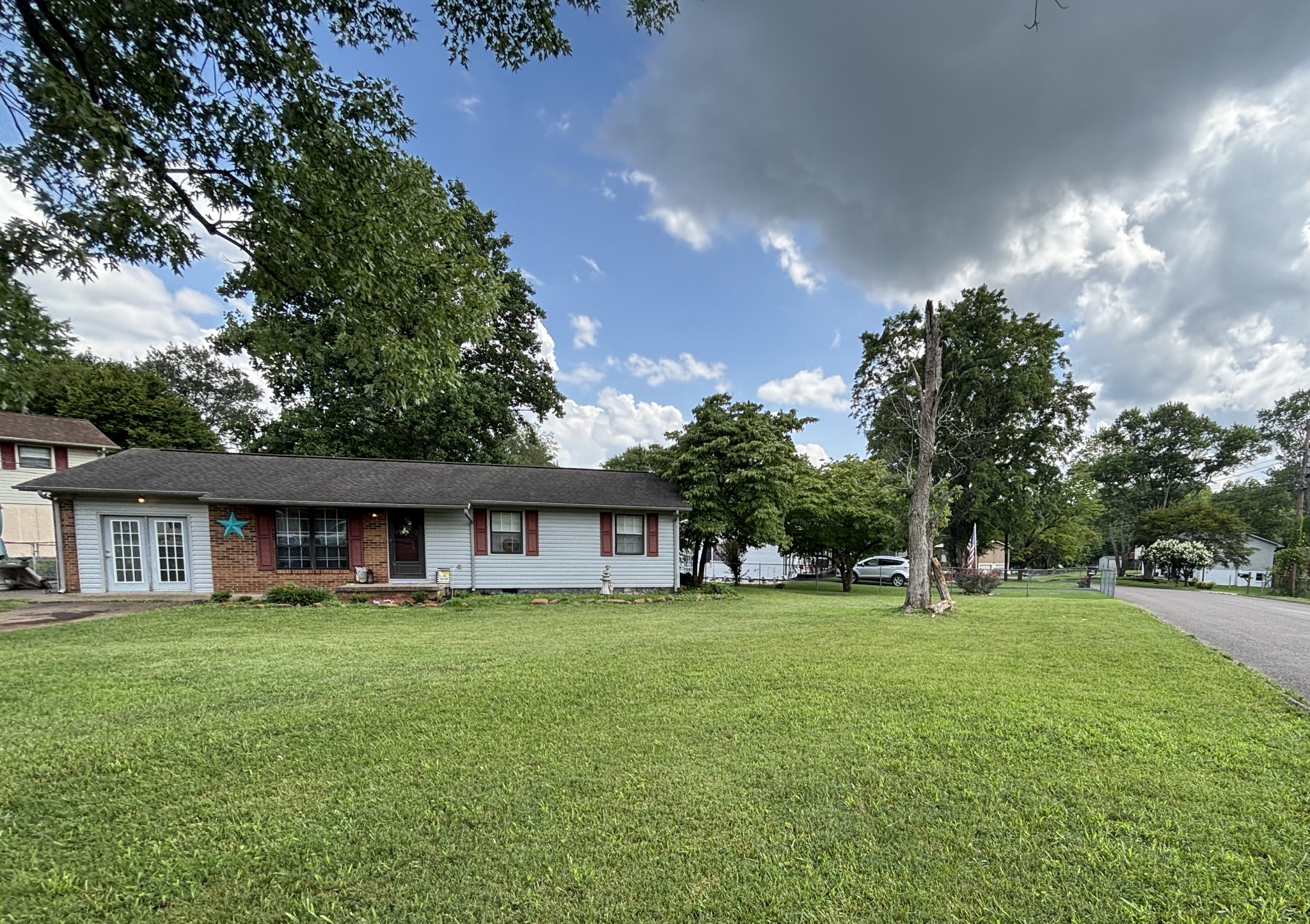 7729 Temple Acres Dr Property Photo 1