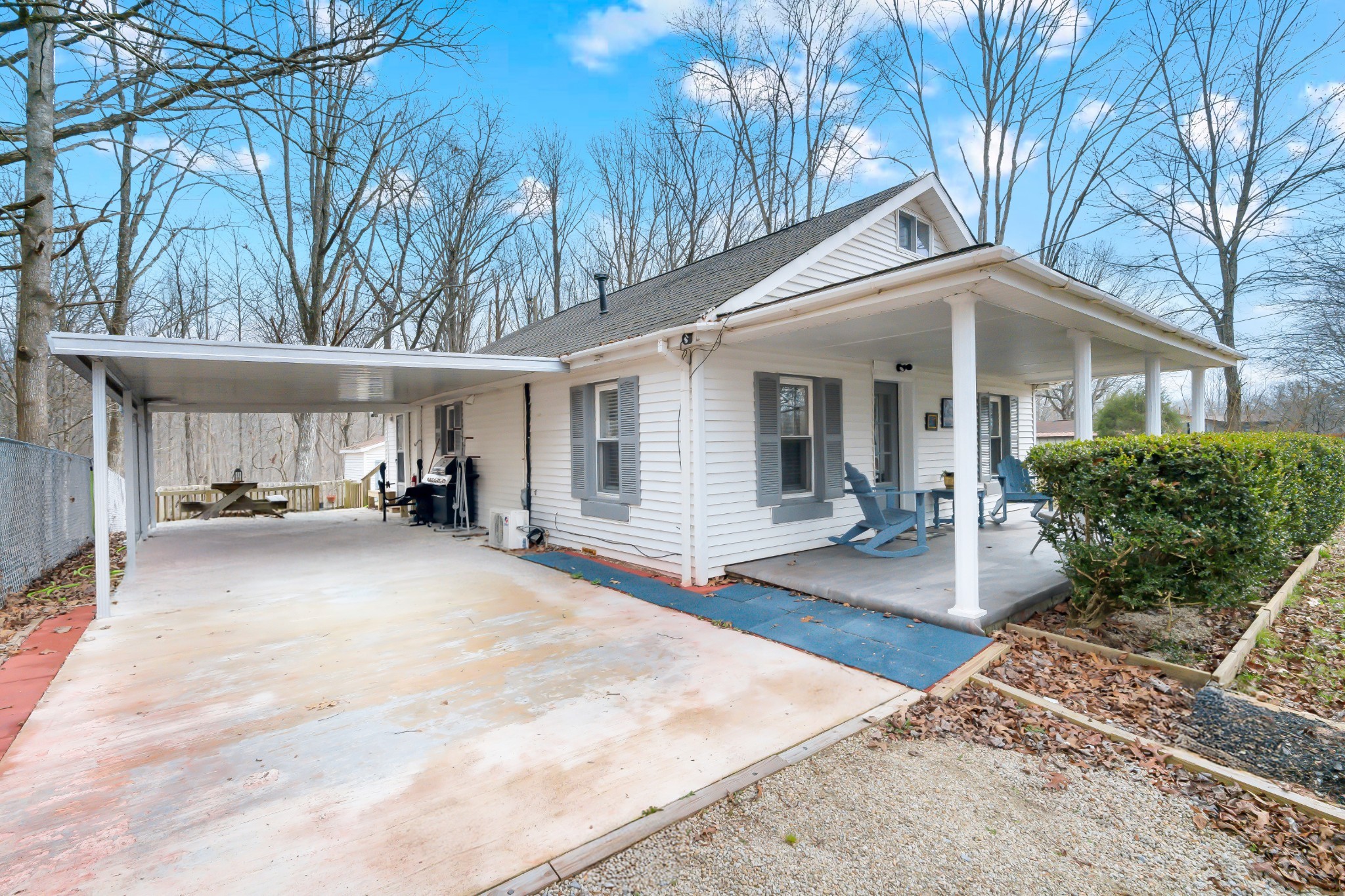 408 Spring St Property Photo 5
