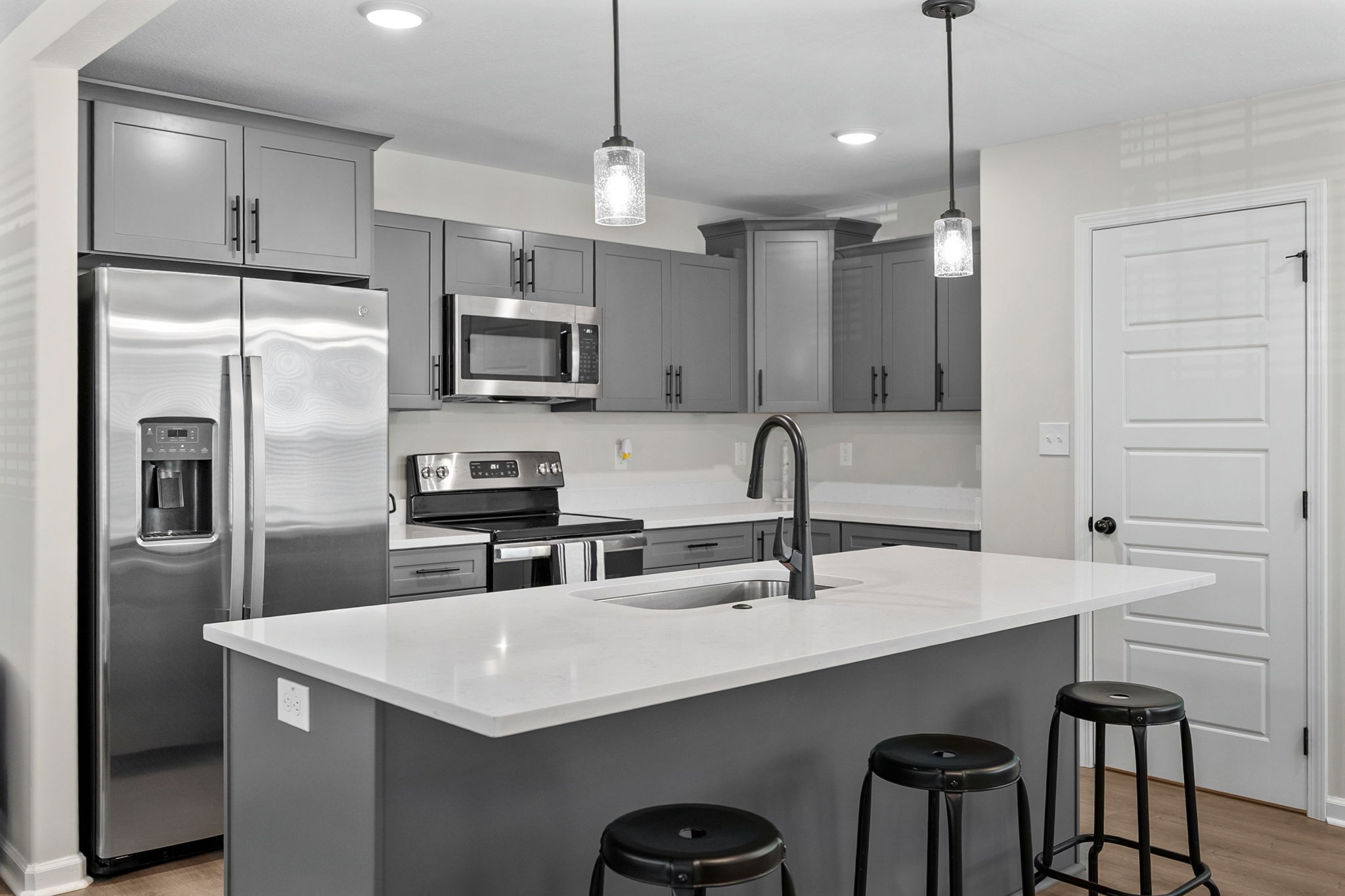 541 9th Street Property Photo 4
