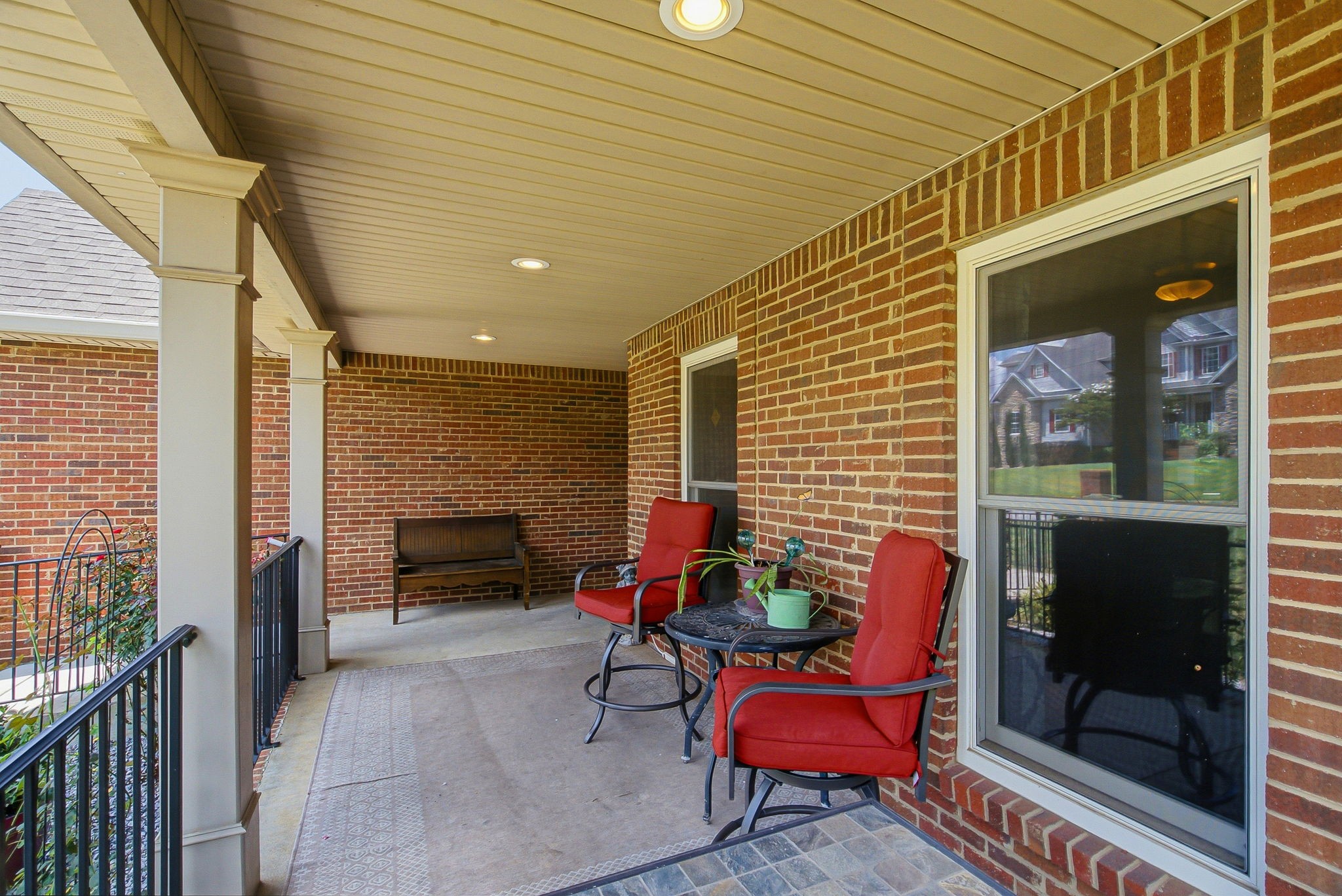 204 Artesa Dr Property Photo 2