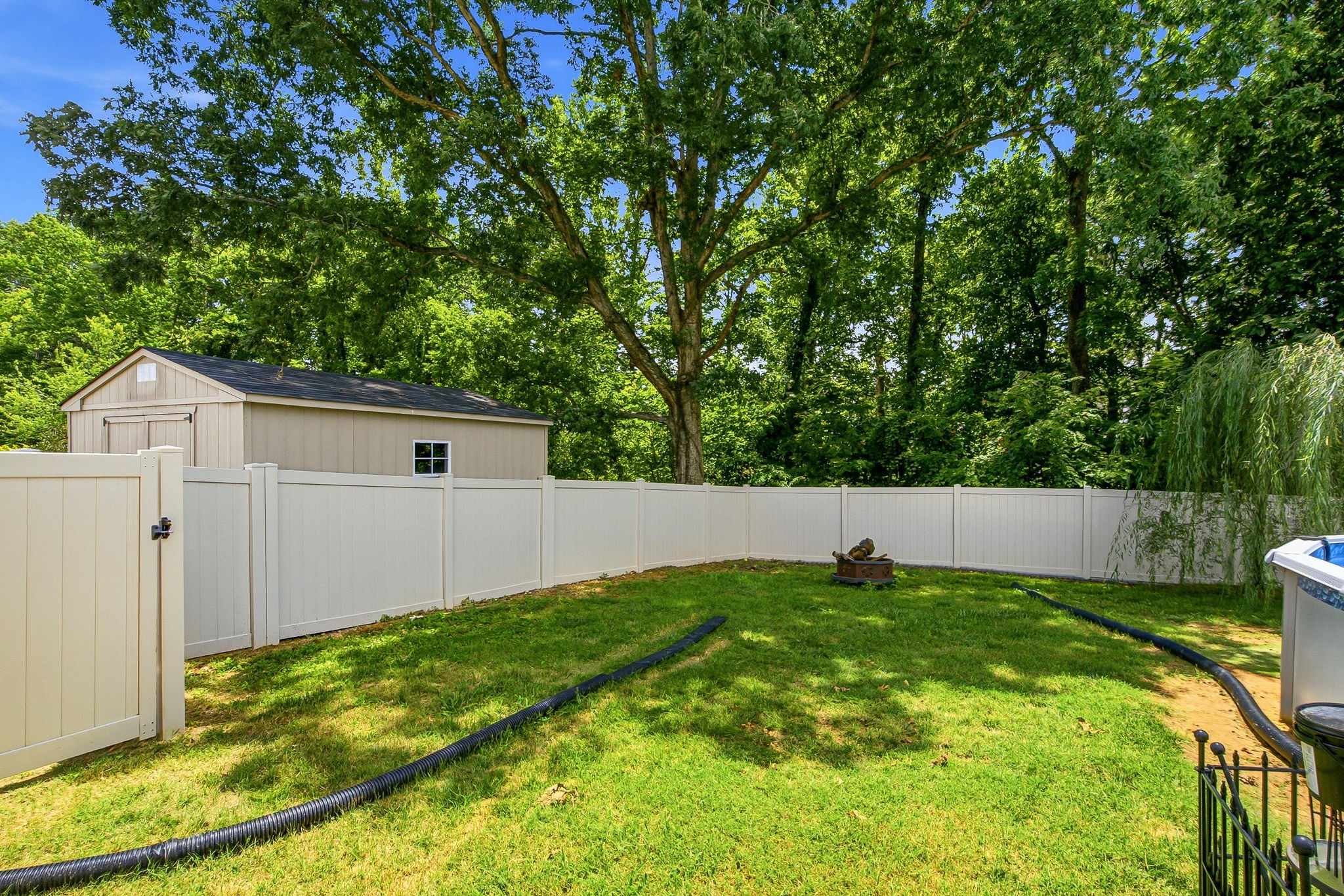 204 Artesa Dr Property Photo 32