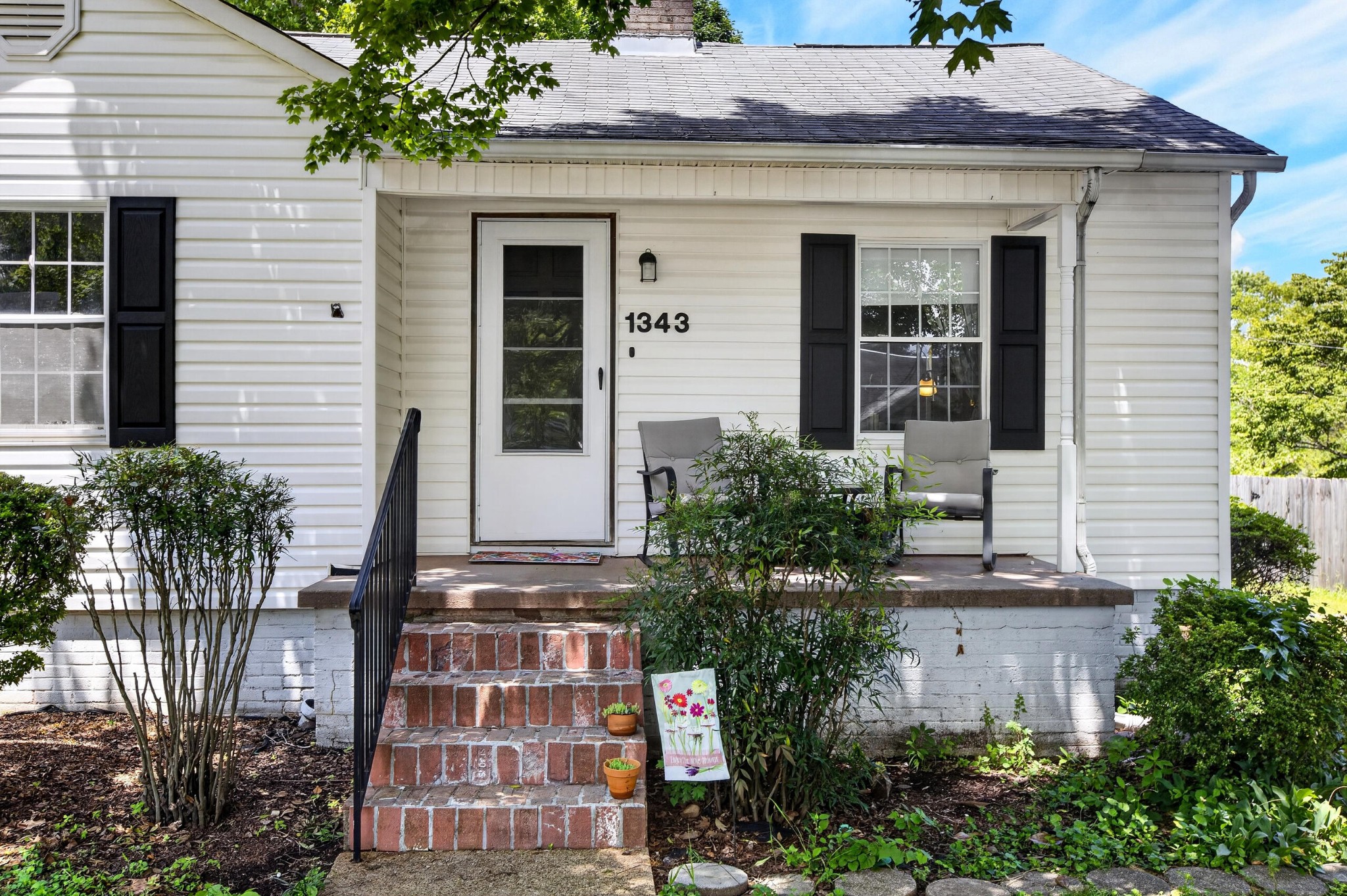 1343 Brown Avenue, Nw Property Photo 5