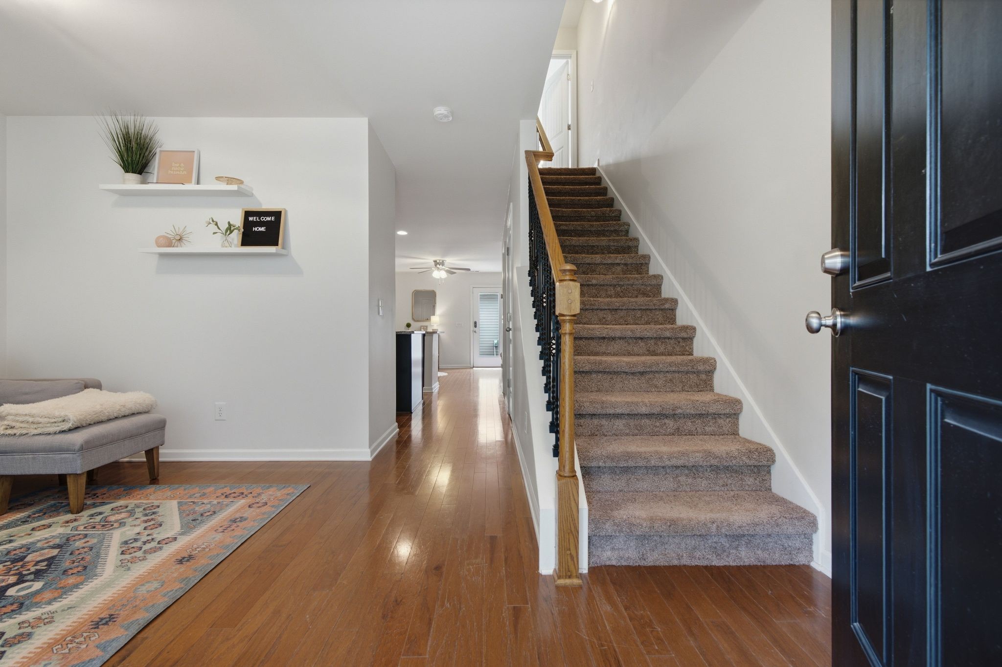 324 Mapleton Aly Property Photo 6