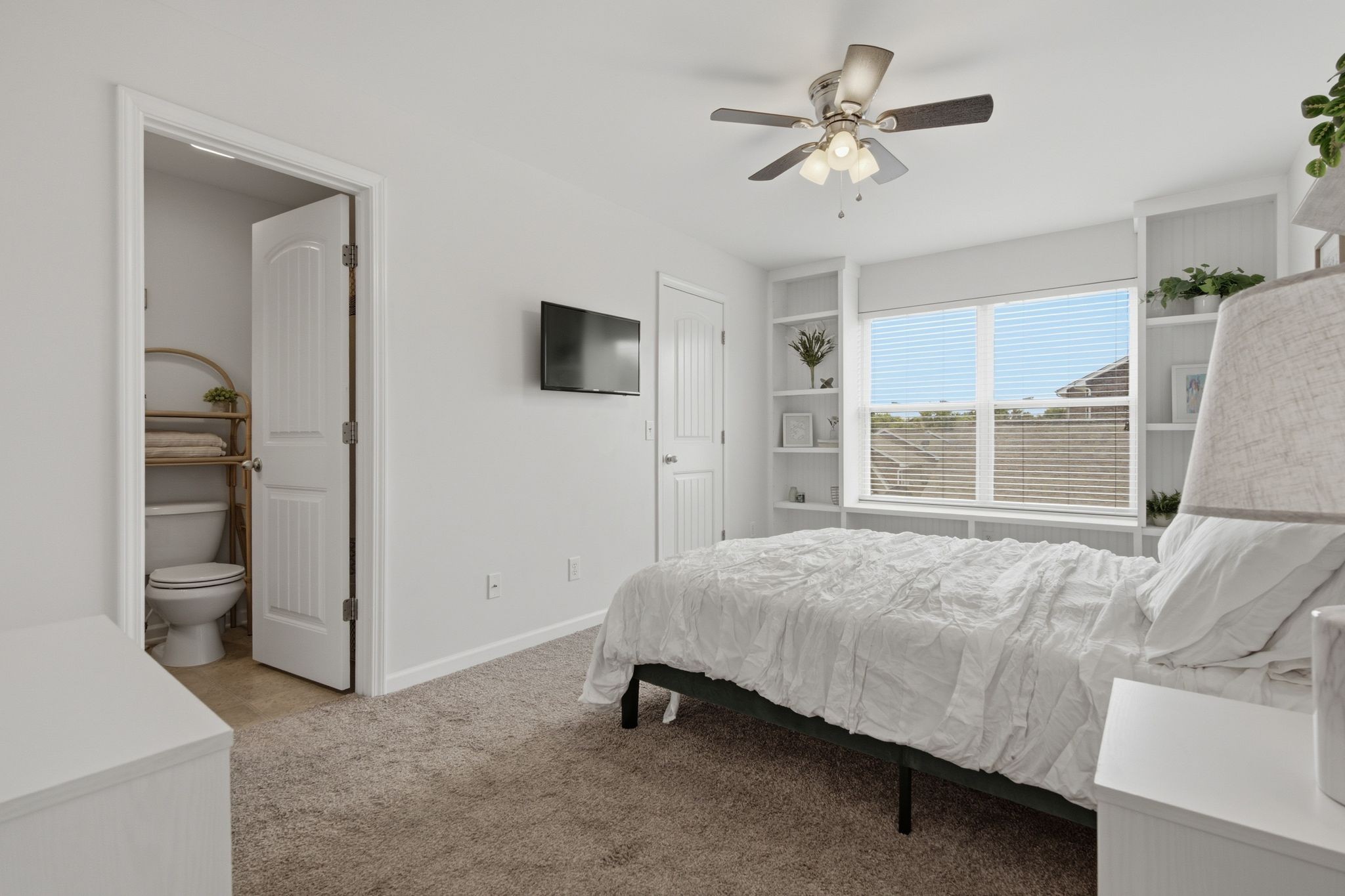 324 Mapleton Aly Property Photo 16