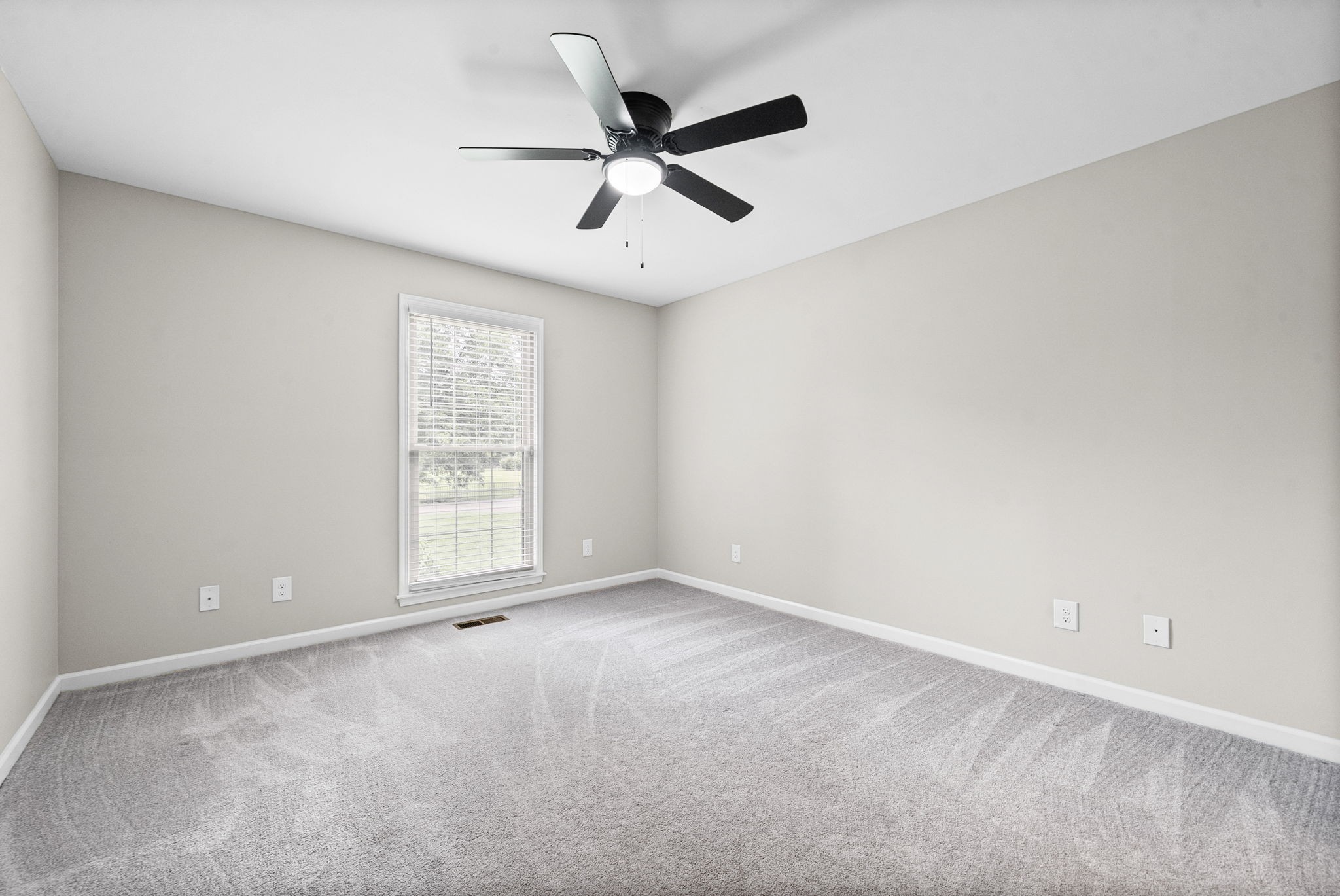 14 Harton Pl Property Photo 16