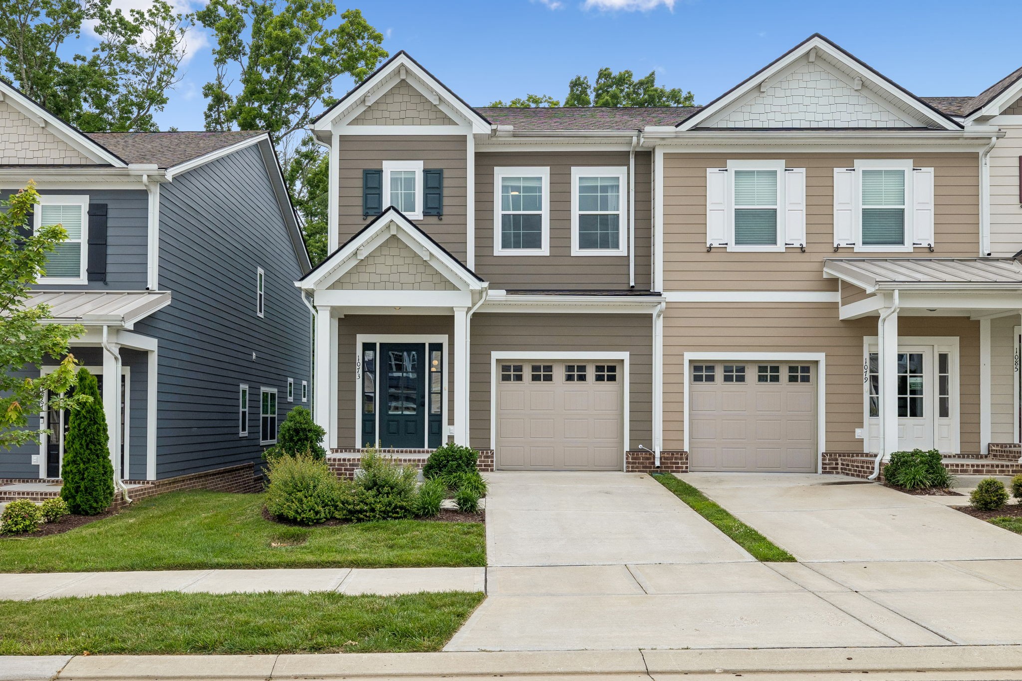 1073 Sweetleaf Dr Property Photo 1