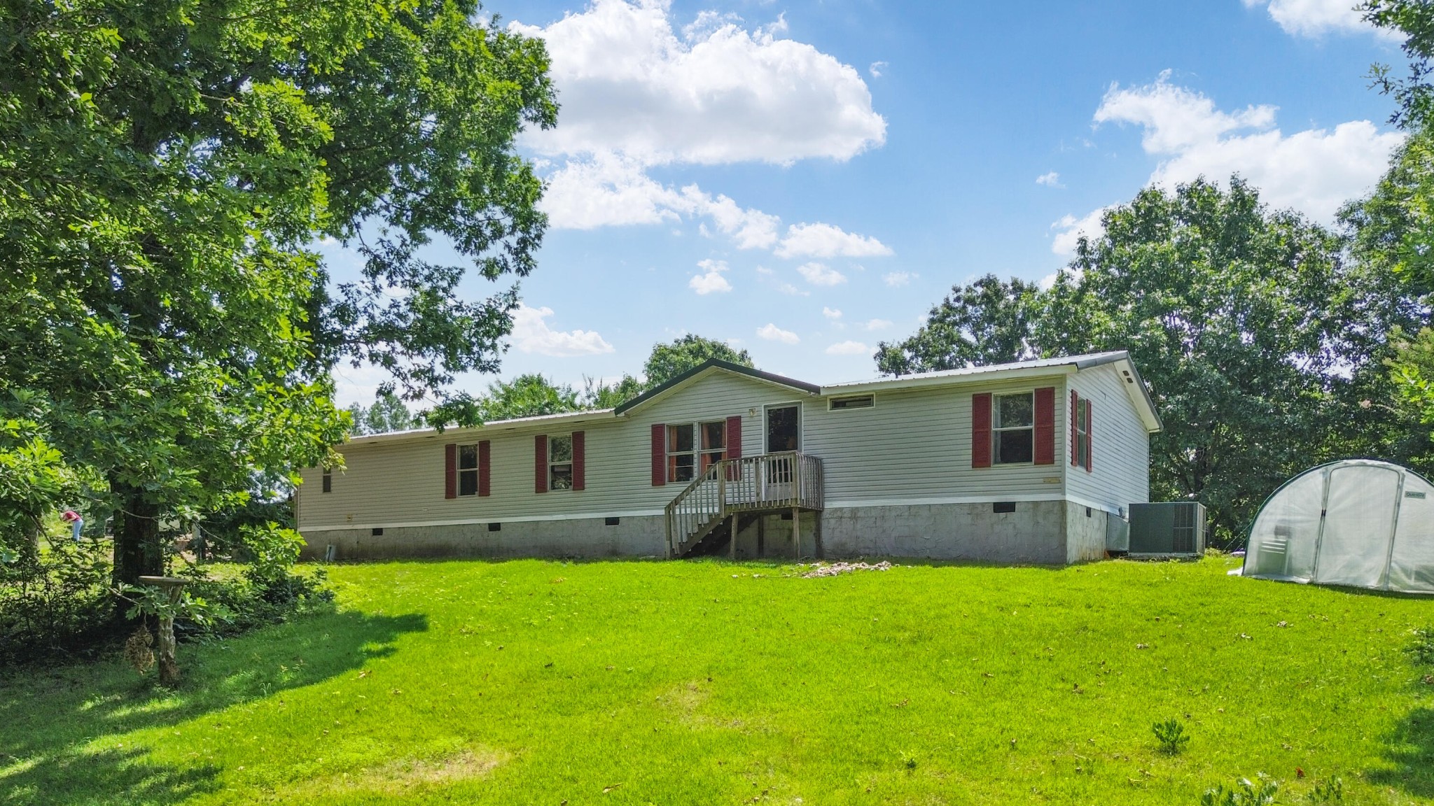 1006 Highway 2 Property Photo 1