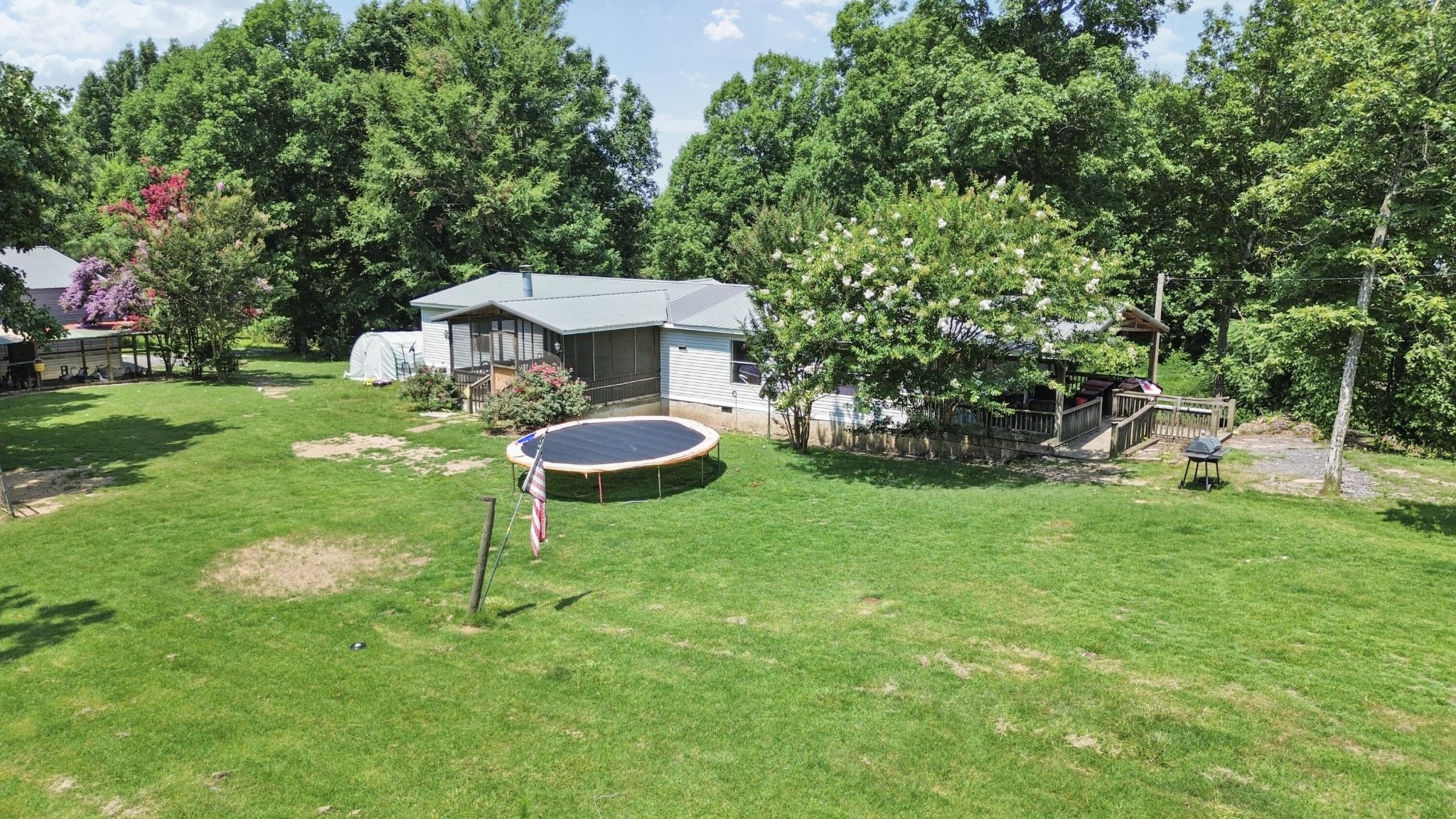 1006 Highway 2 Property Photo 4