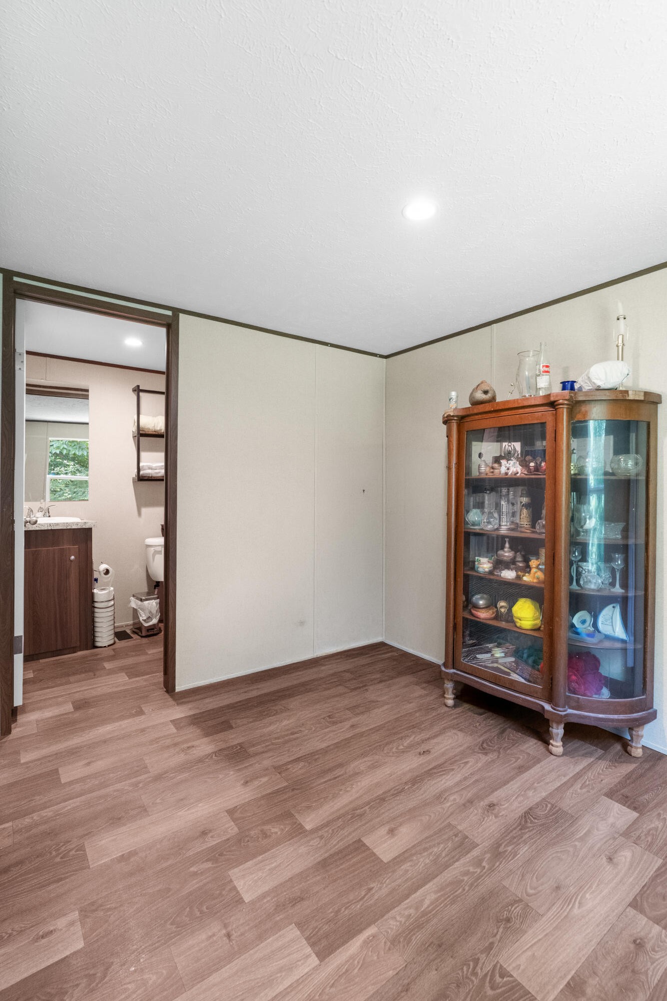 1006 Highway 2 Property Photo 32