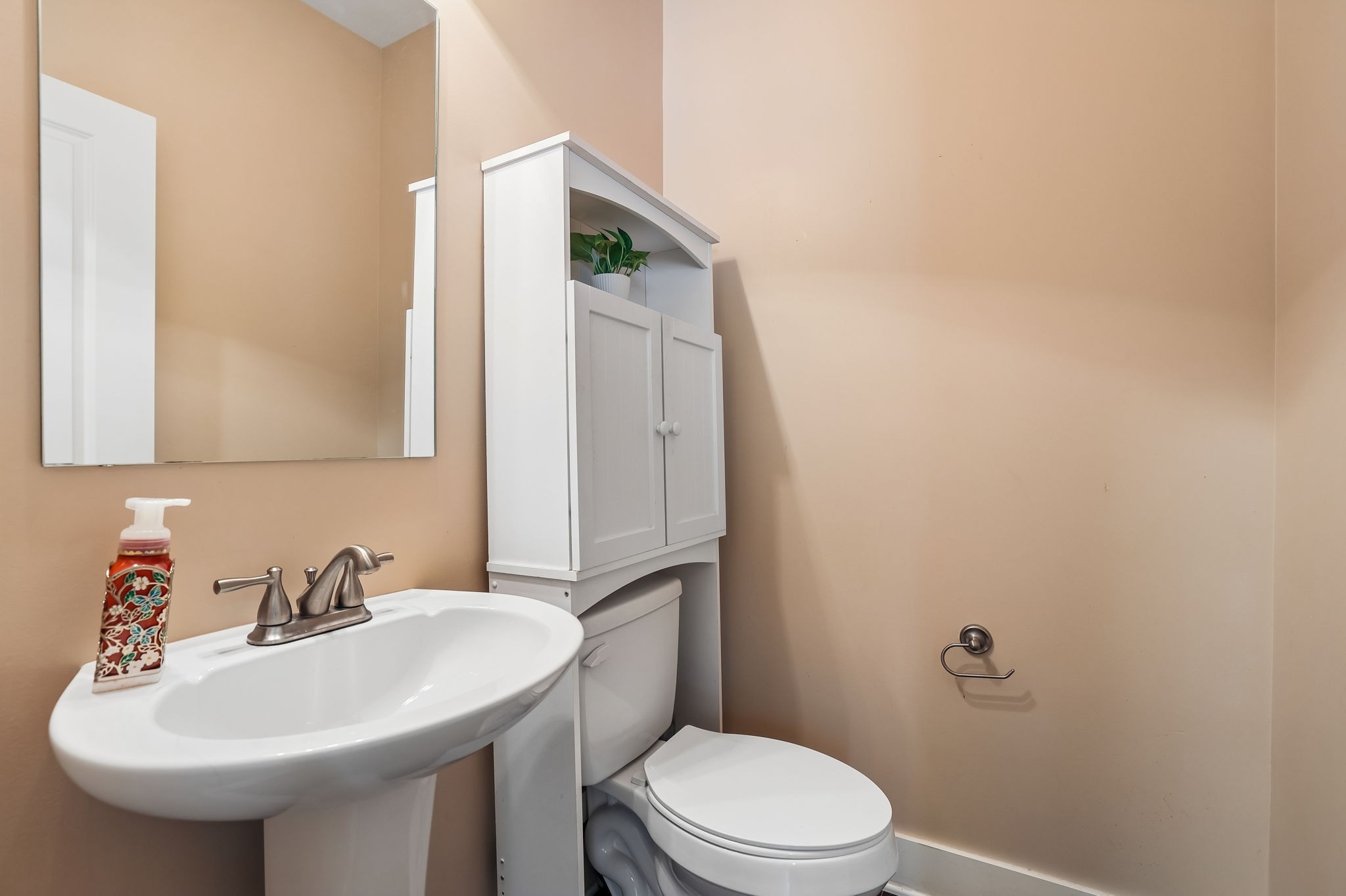 105 St Charles Pl Property Photo 7