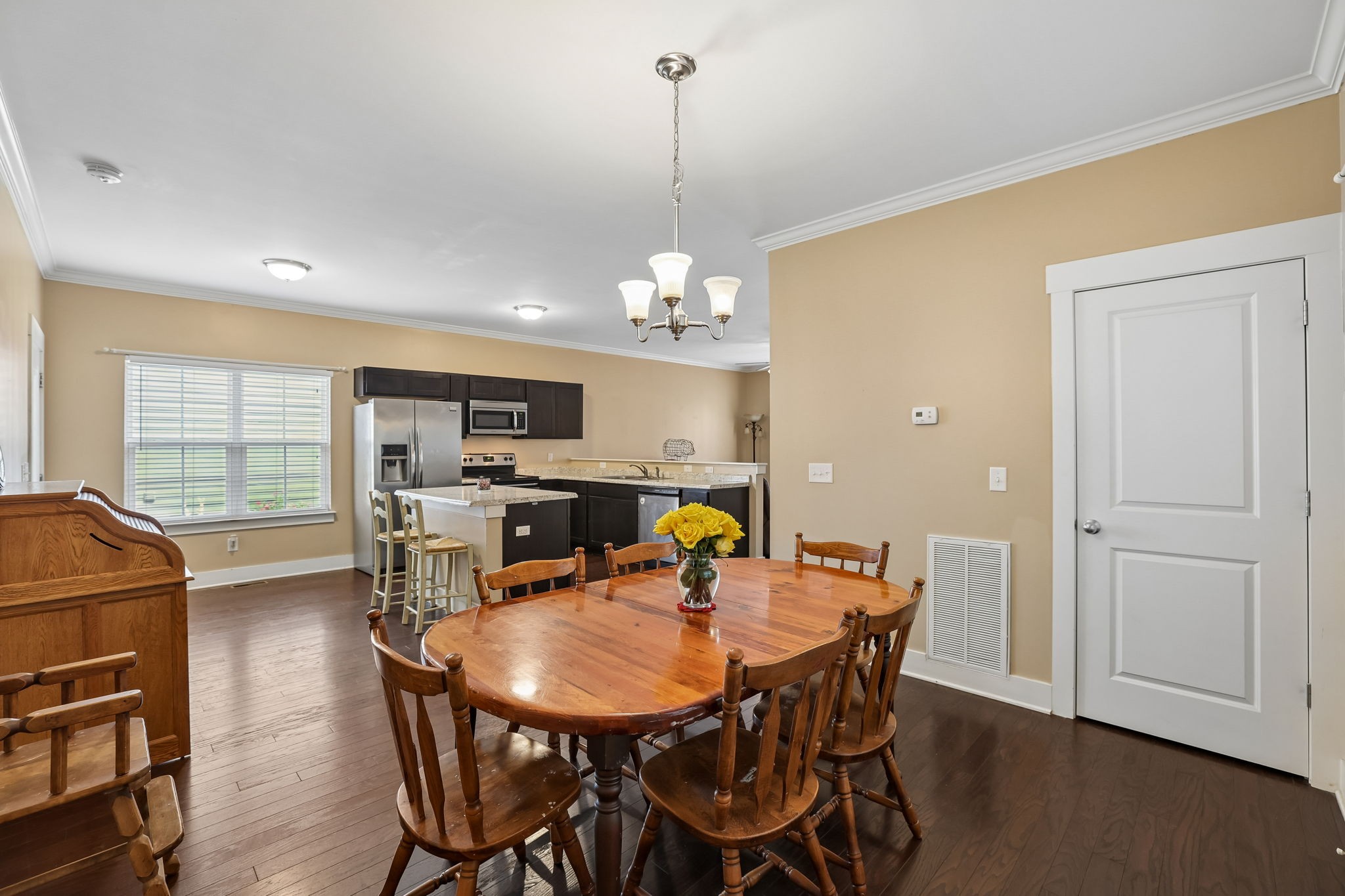 105 St Charles Pl Property Photo 12