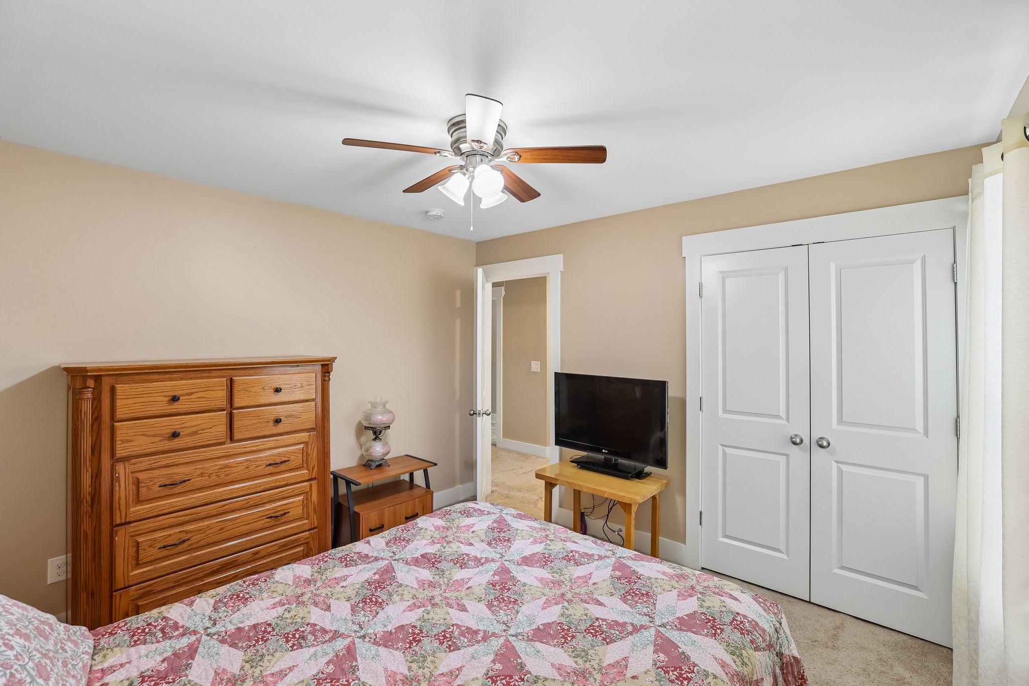105 St Charles Pl Property Photo 22