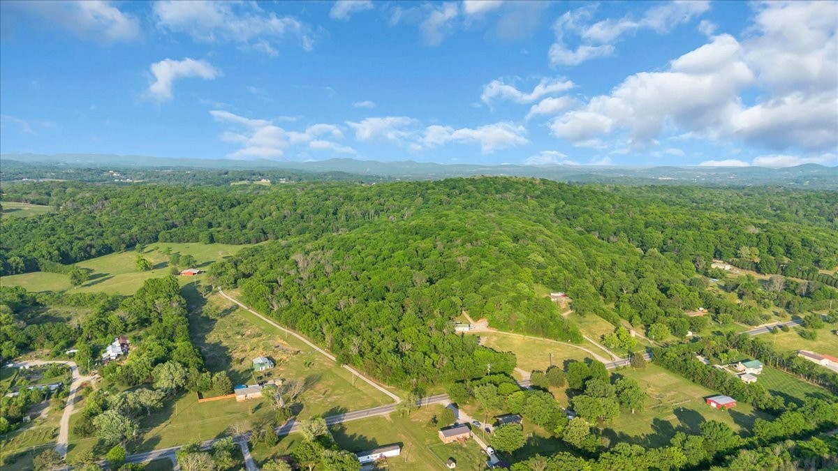 4679 Sparta Pike Property Photo 8
