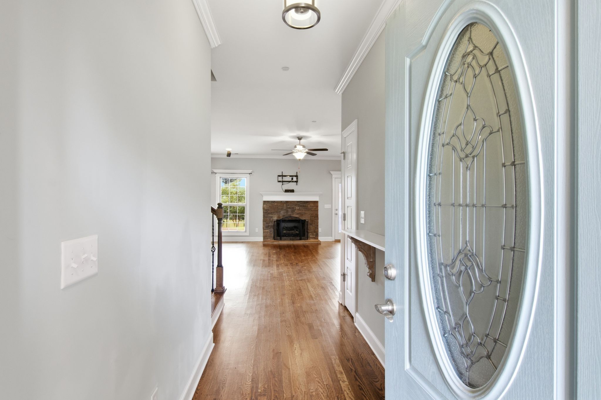 1301 Rivercrest Dr Property Photo 4