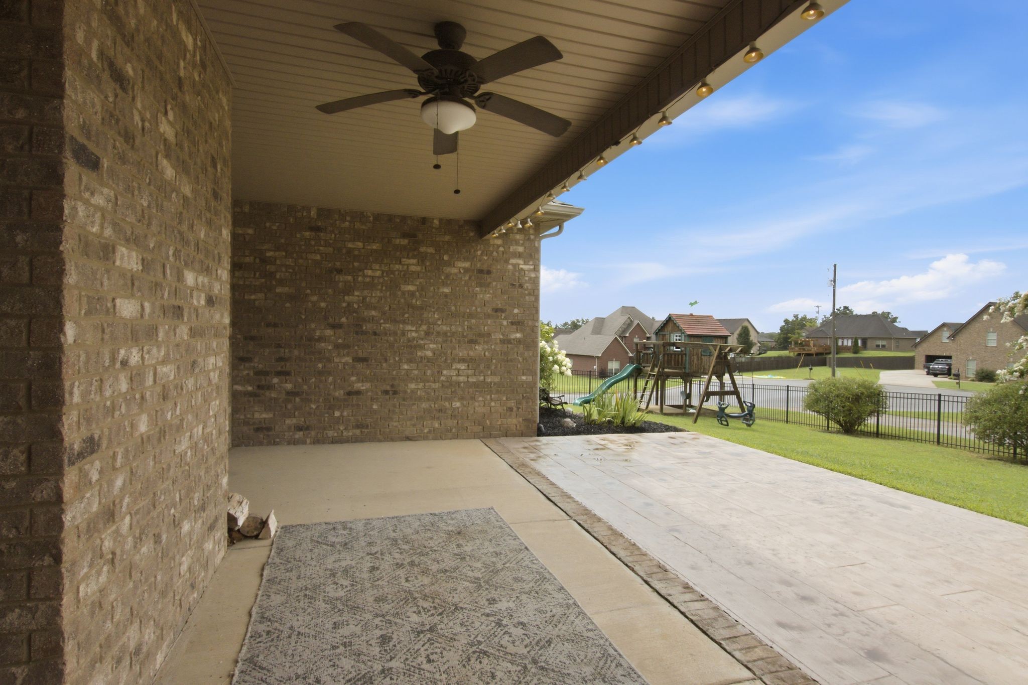 1301 Rivercrest Dr Property Photo 21