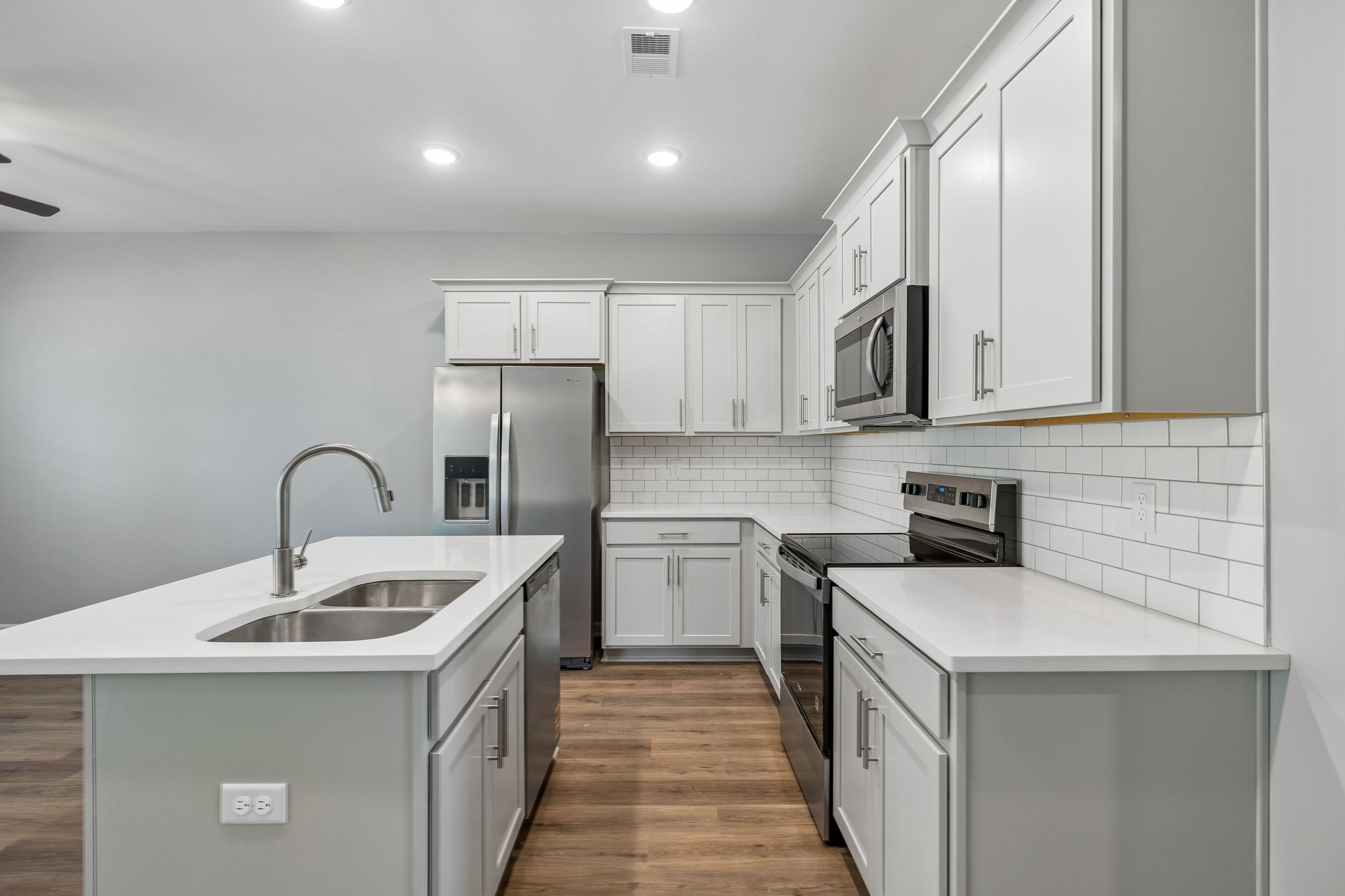 351 Carver Connection Property Photo 8