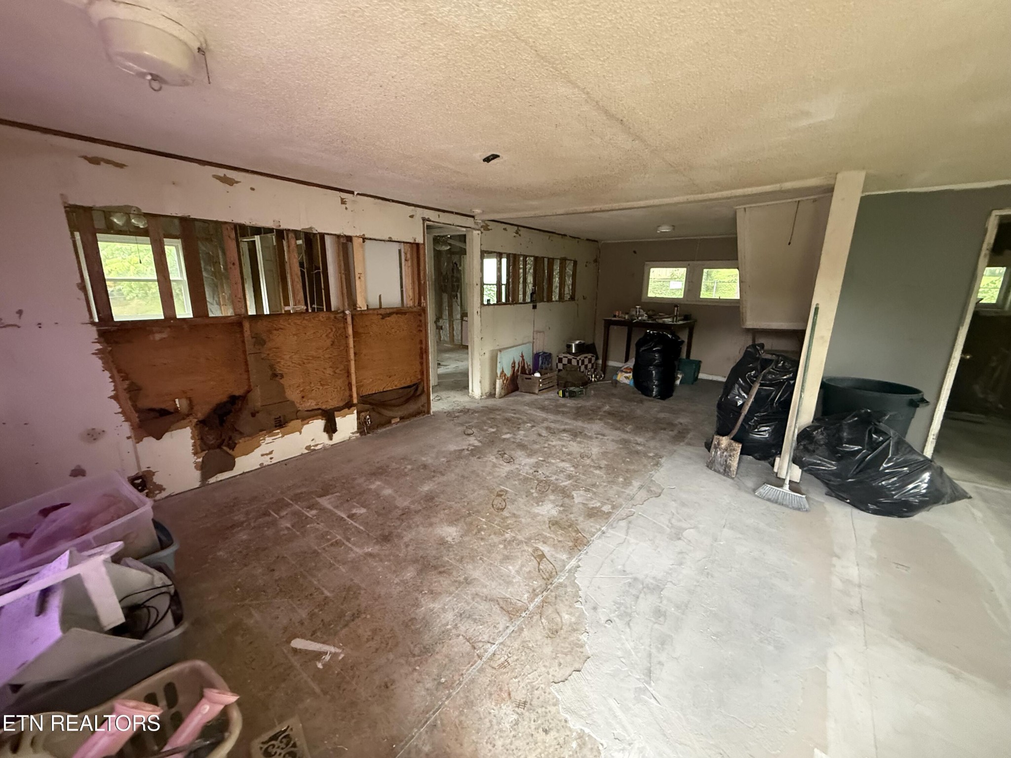 108 Jasper Lane Property Photo 2