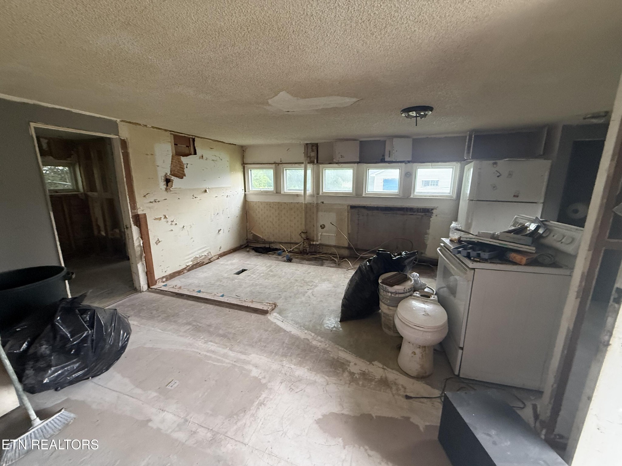 108 Jasper Lane Property Photo 5