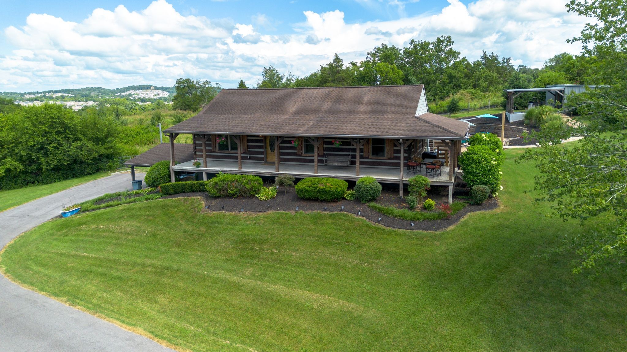 812 New Shackle Island Rd Property Photo 48