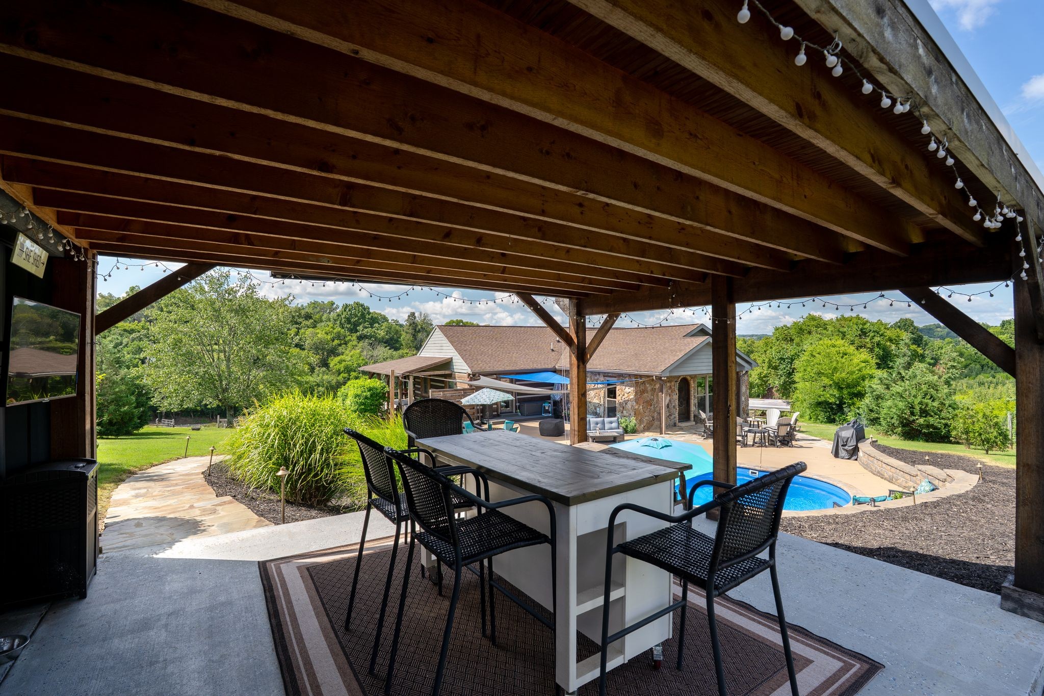 812 New Shackle Island Rd Property Photo 61