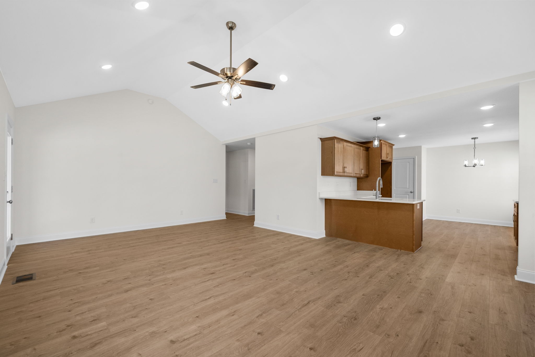 1220 Iris Glen Drive Property Photo 6