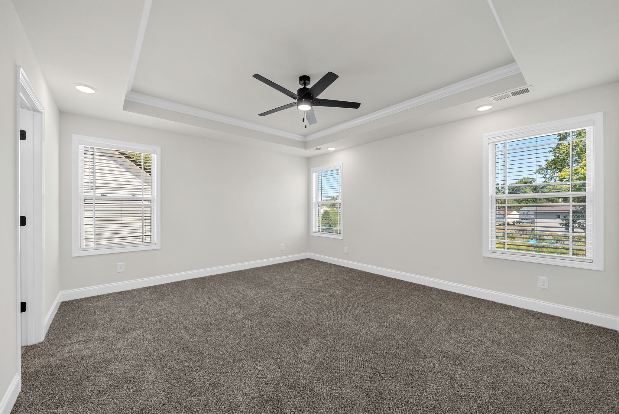 1227 Iris Glen Drive Property Photo 14