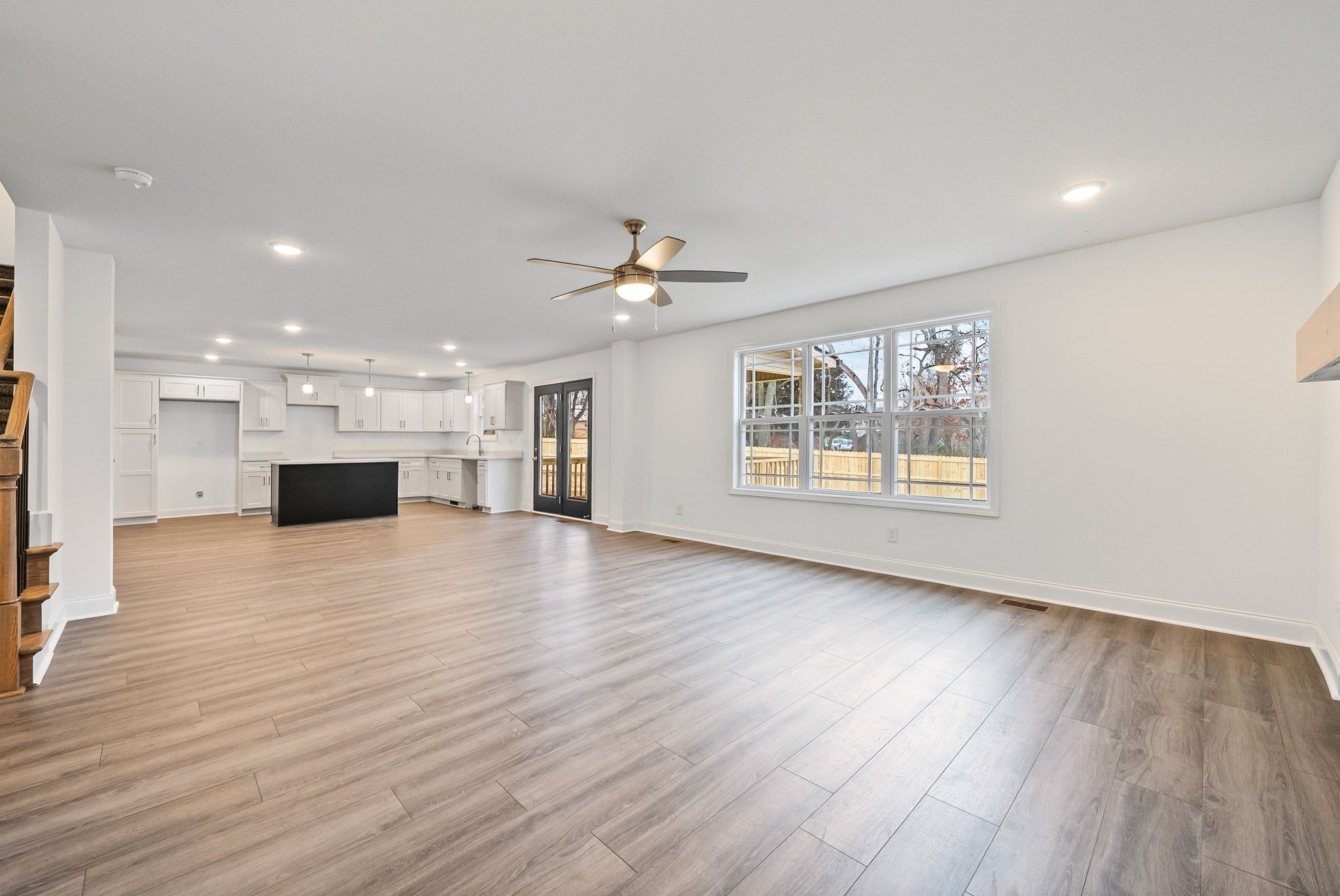 1231 Iris Glen Drive Property Photo 4