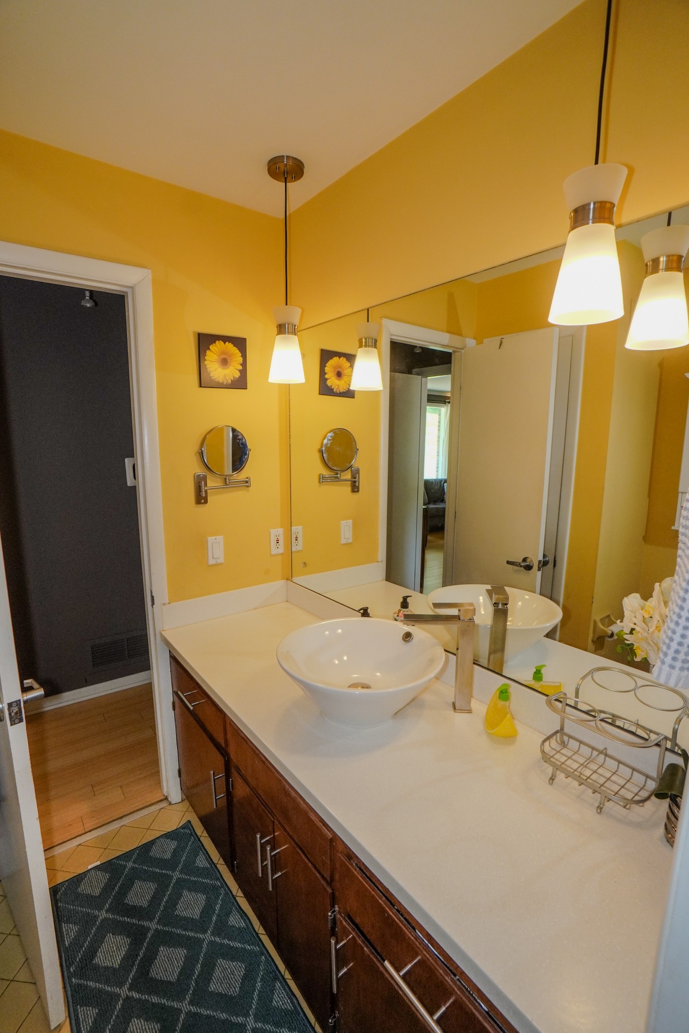 1203 Saxon Drive Property Photo 22