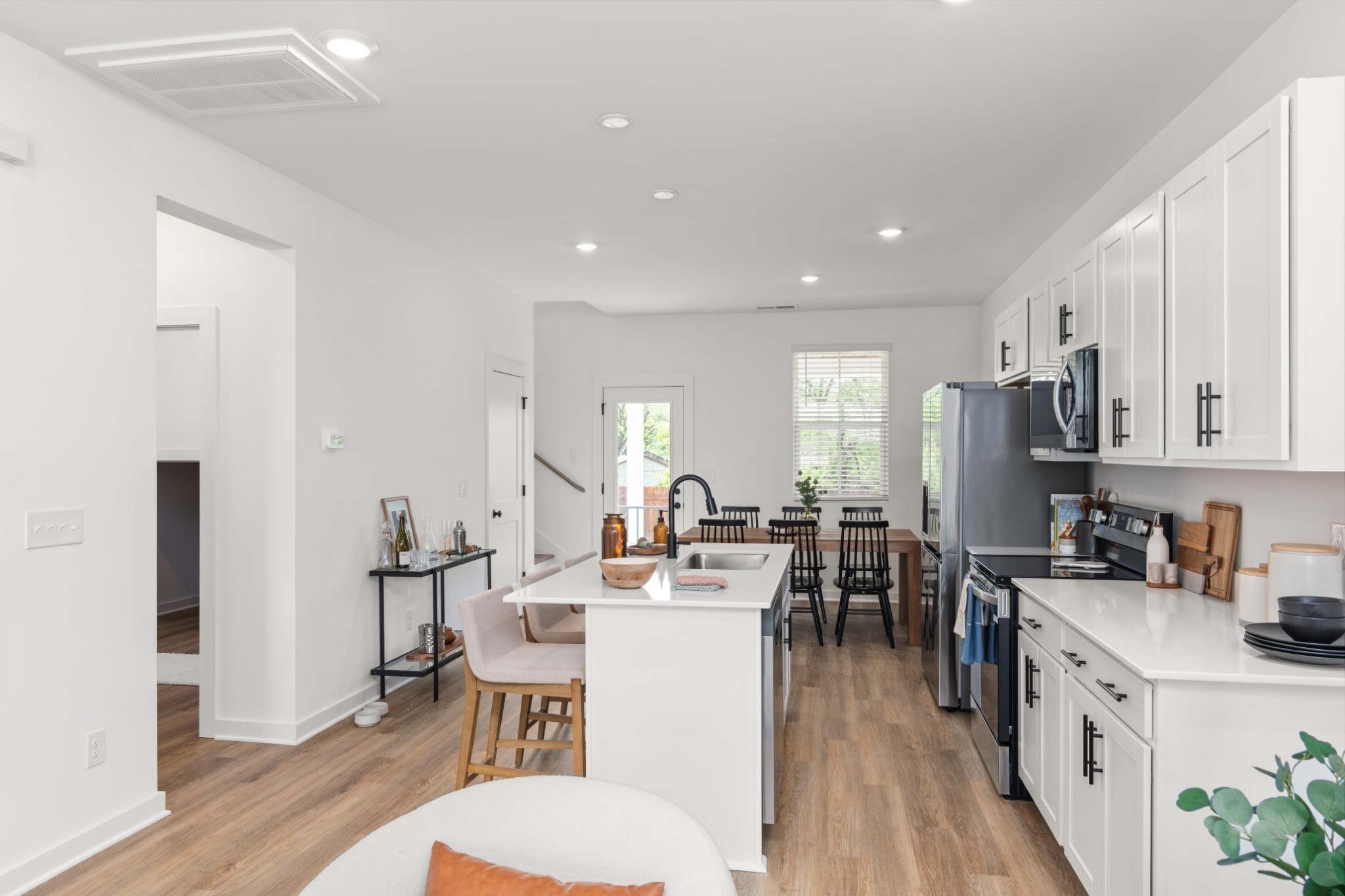 1100 Marlowe Lndg Property Photo 7