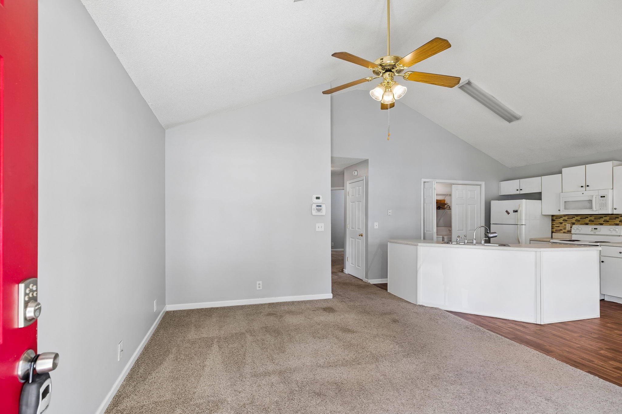 1419 Rochester Dr Property Photo 6