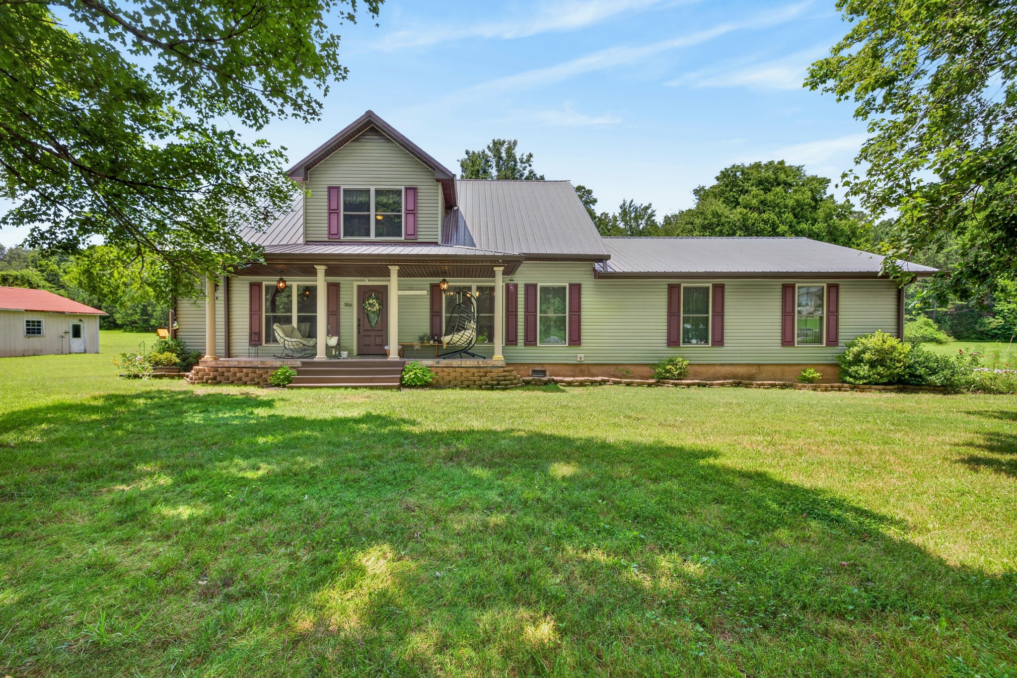 255 Sandy Rd Property Photo 1