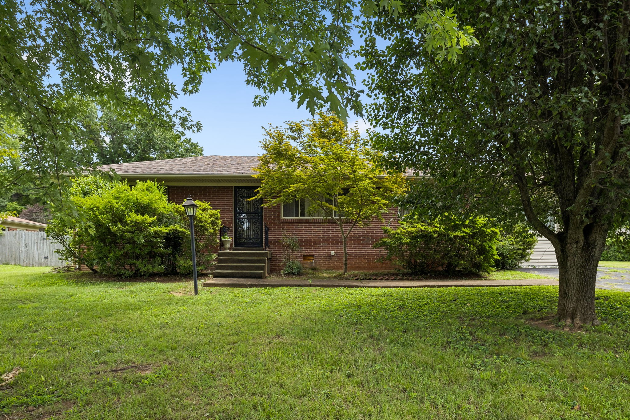 5 Richmond Dr Property Photo 1