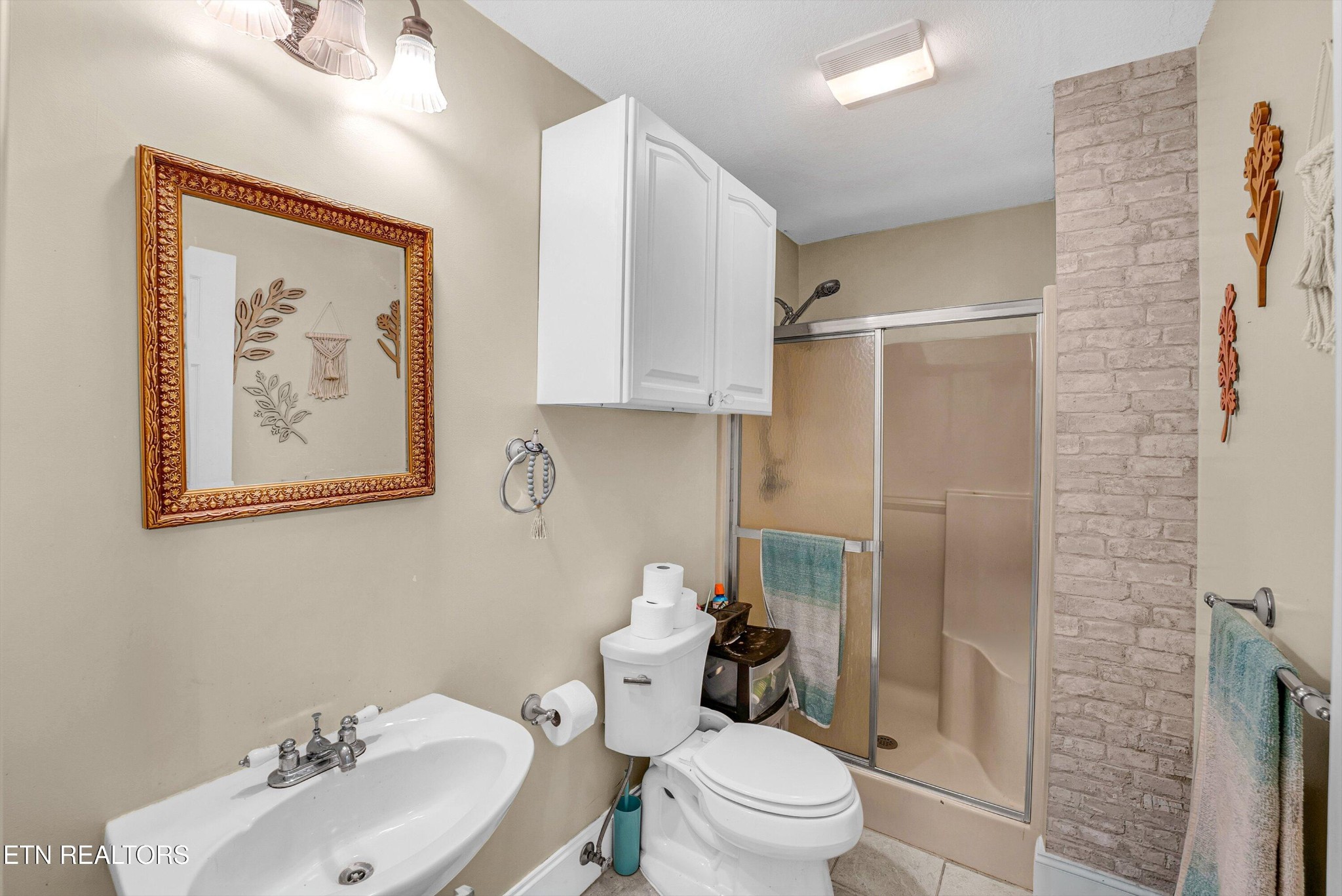 541 Sandy Springs Rd Property Photo 37