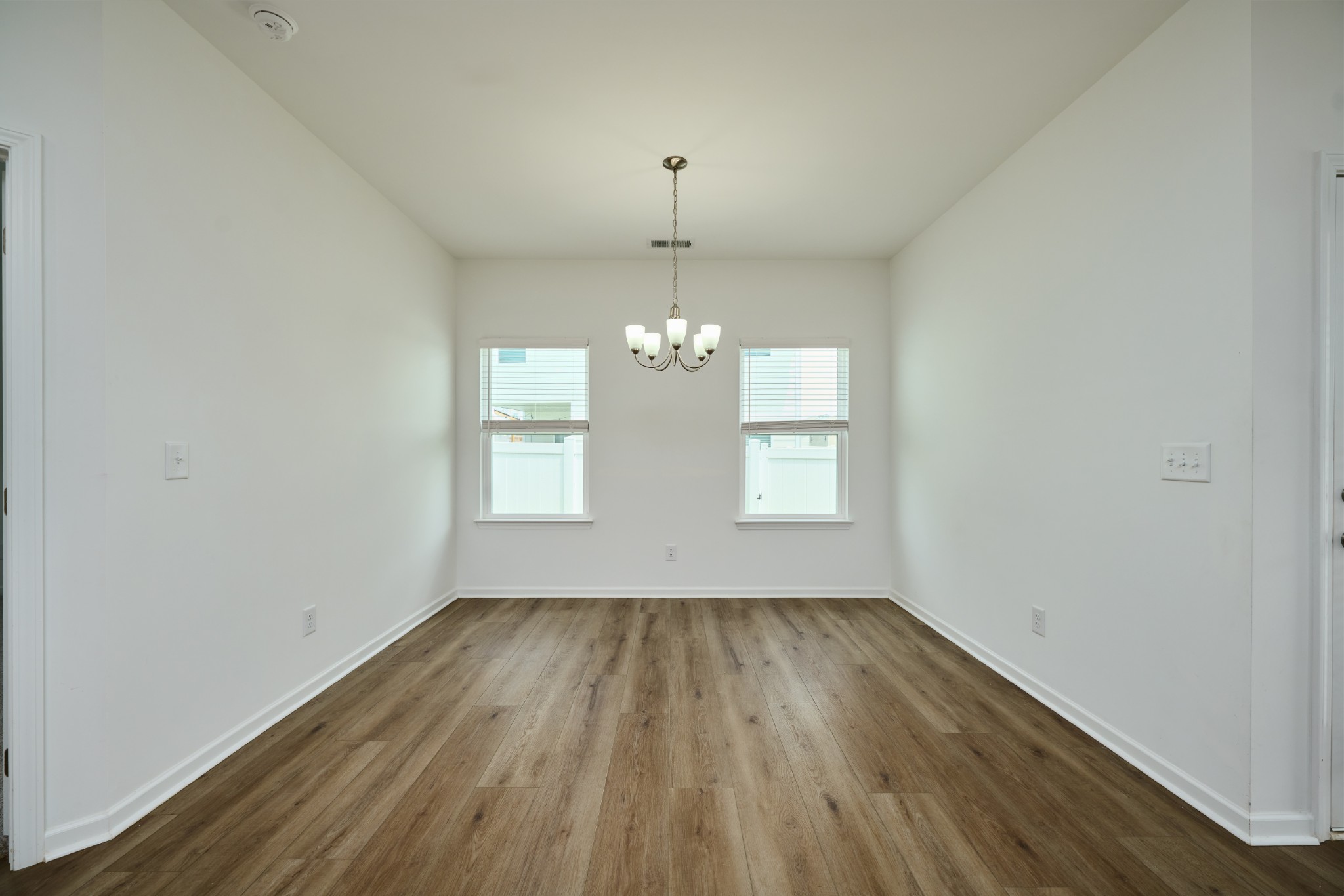 220 Summerlin Dr Property Photo 11