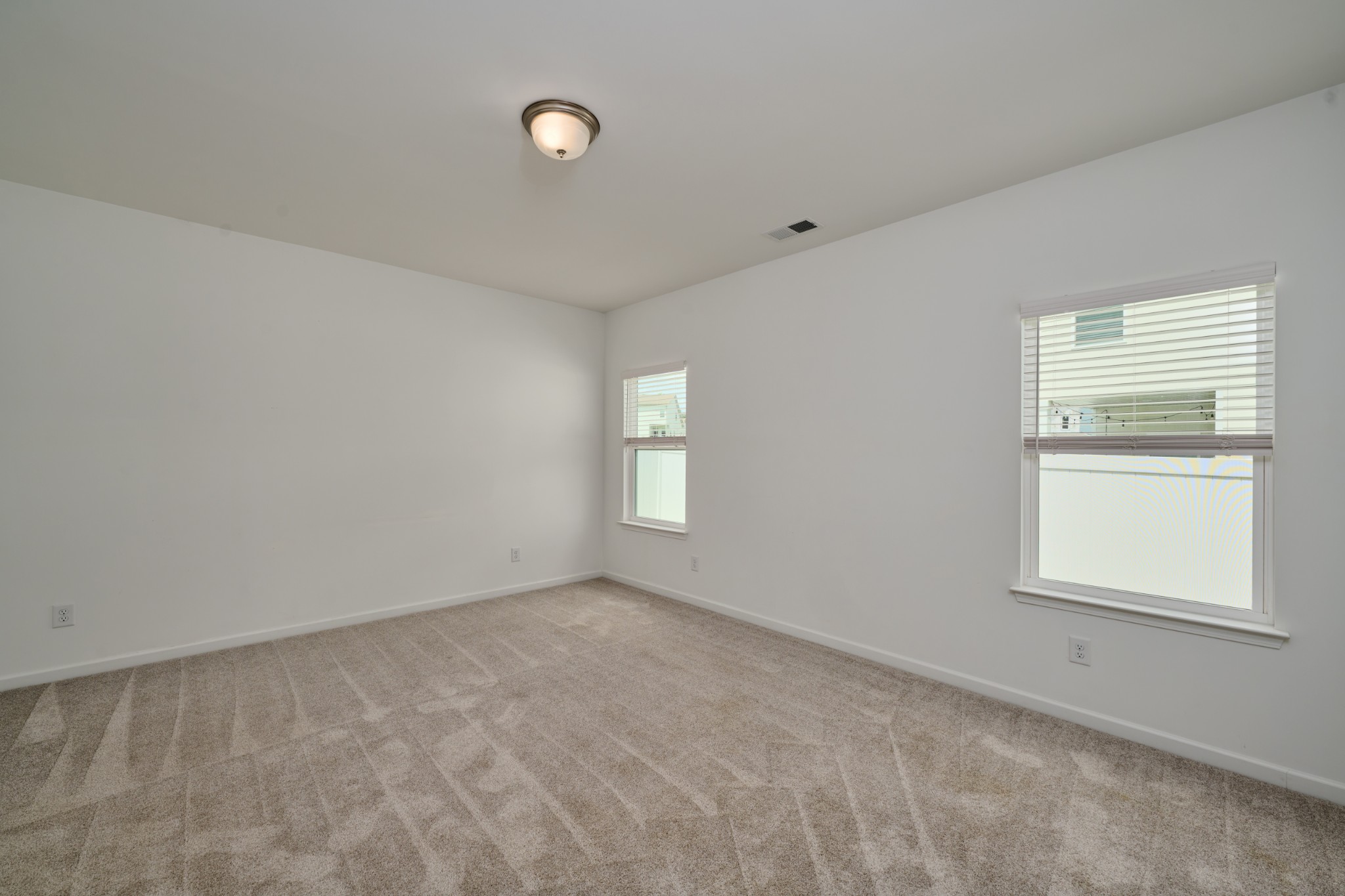 220 Summerlin Dr Property Photo 12
