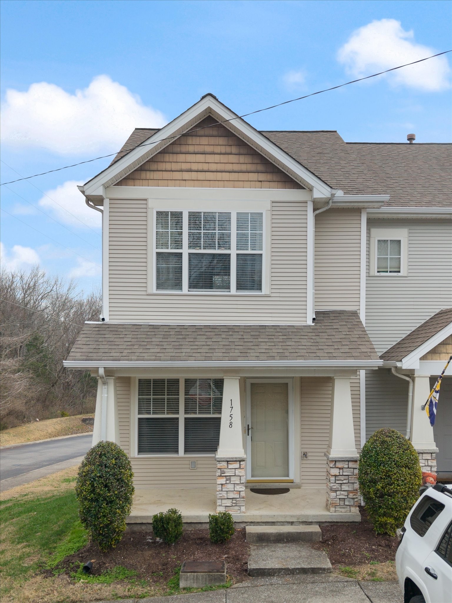 1758 Lincoya Bay Dr Property Photo 1