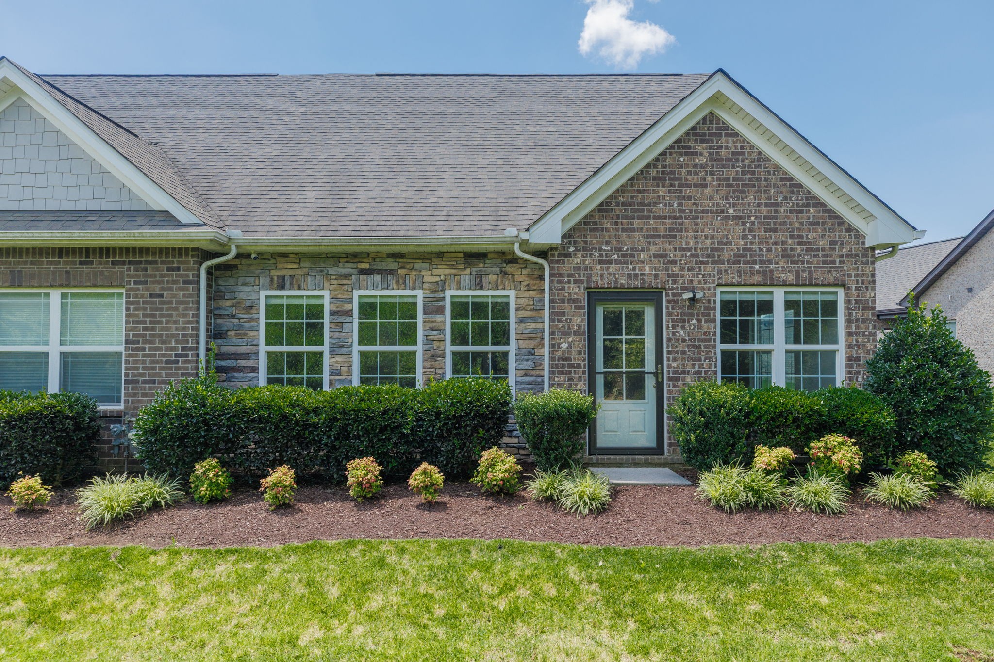 1634 Foston Ln Property Photo 1